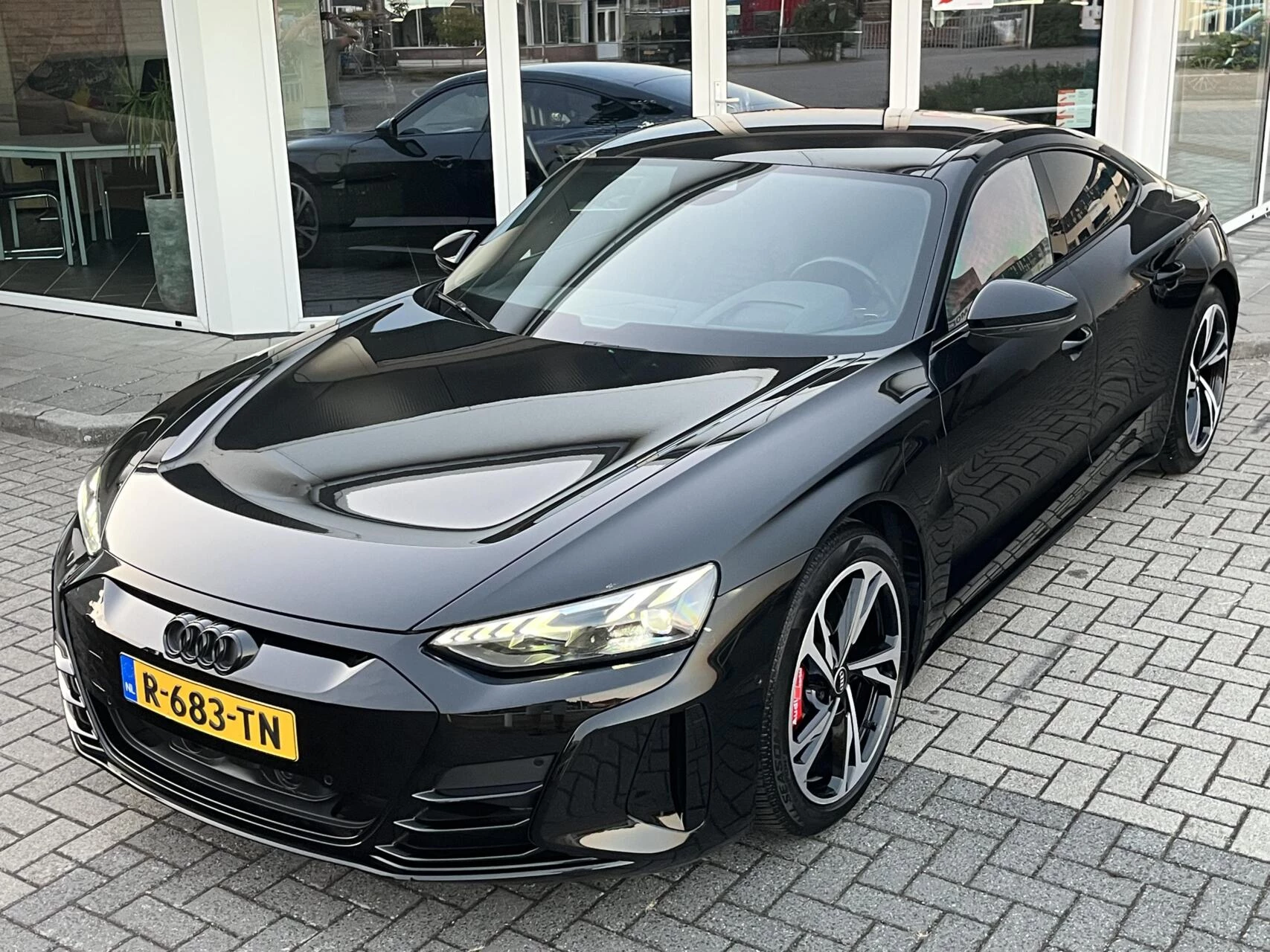 Hoofdafbeelding Audi e-tron GT