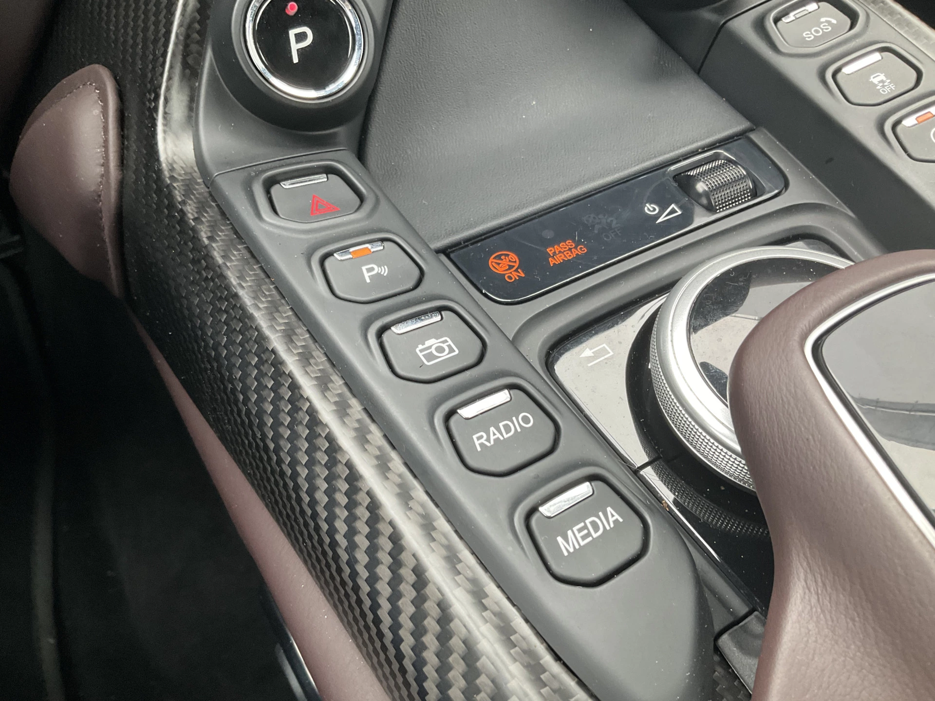 Hoofdafbeelding Aston Martin V8 Vantage