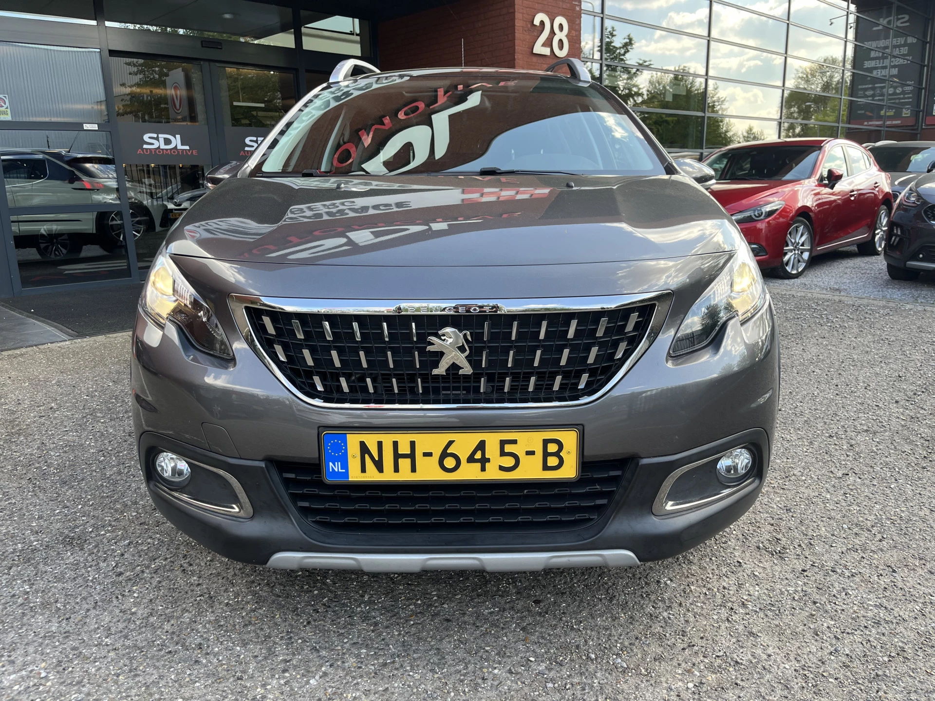 Hoofdafbeelding Peugeot 2008