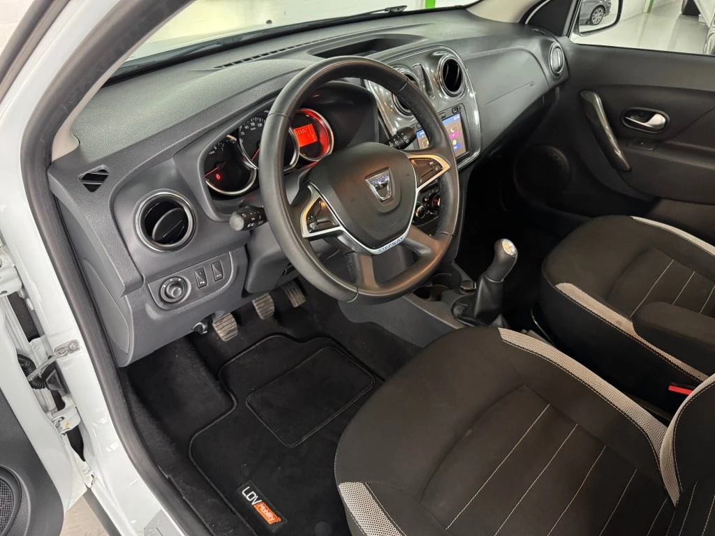 Hoofdafbeelding Dacia Logan