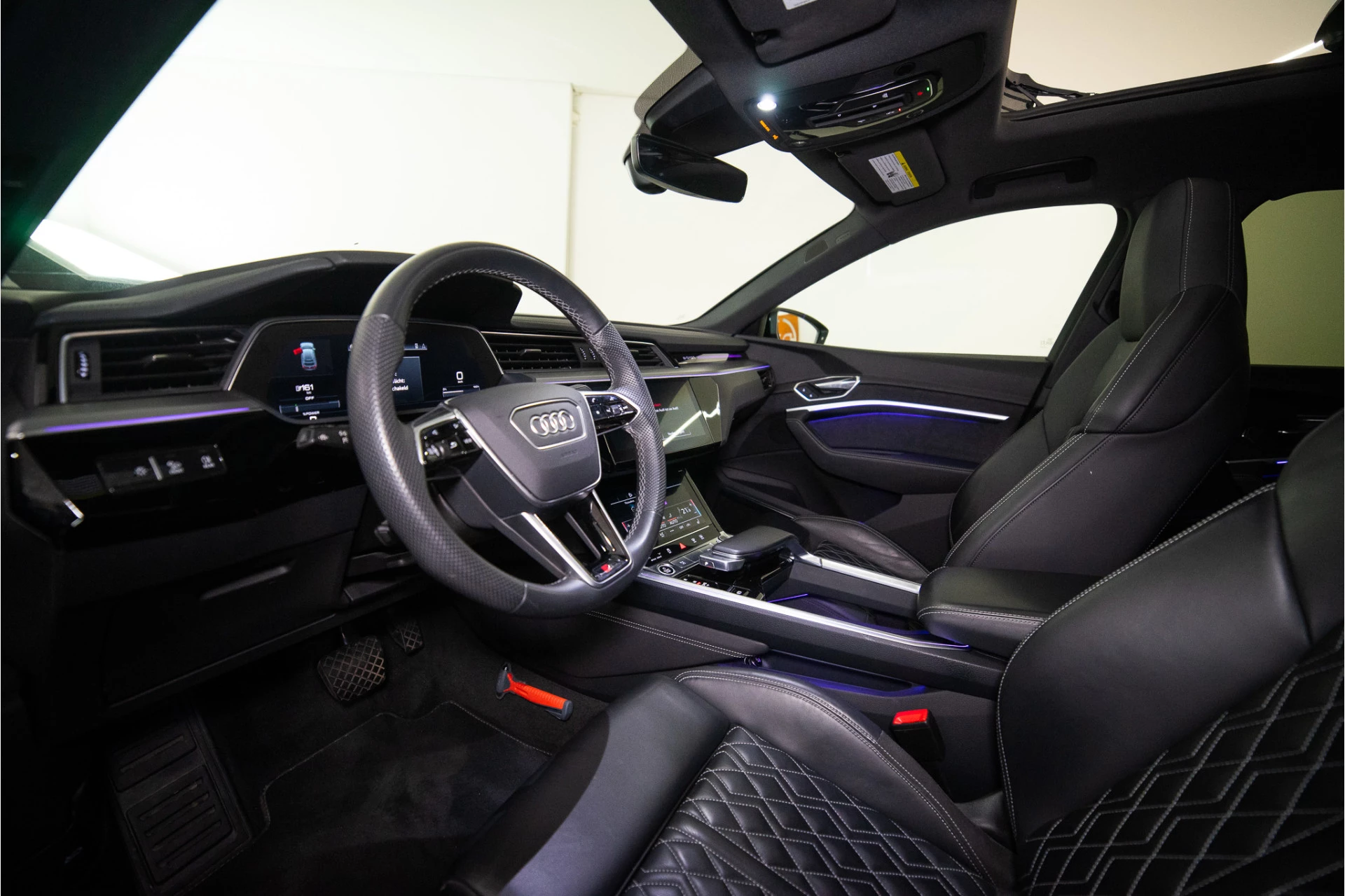 Hoofdafbeelding Audi e-tron