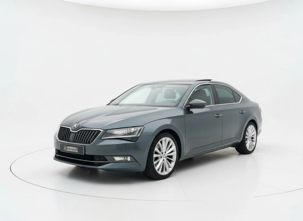 Hoofdafbeelding Škoda Superb