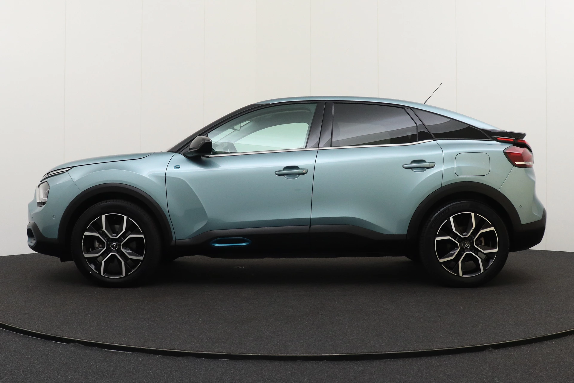 Hoofdafbeelding Citroën ë-C4