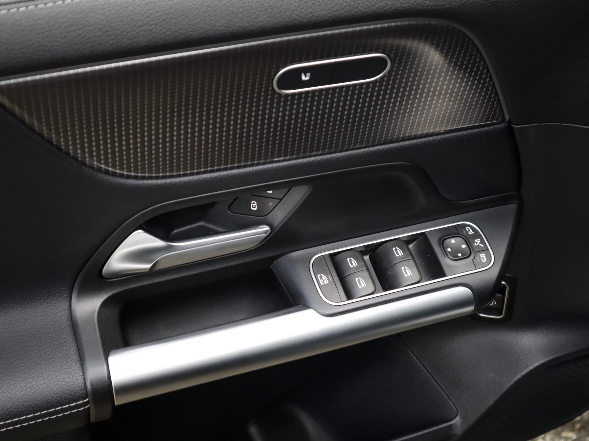 Hoofdafbeelding Mercedes-Benz EQA