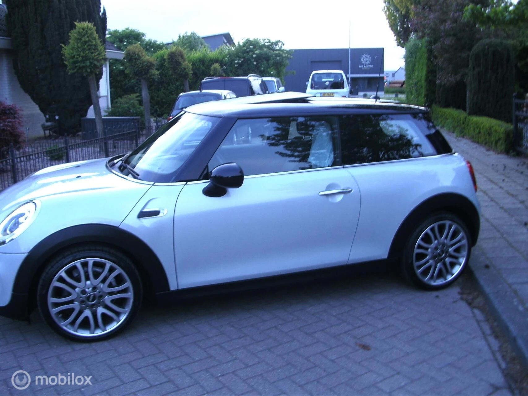 Hoofdafbeelding MINI One