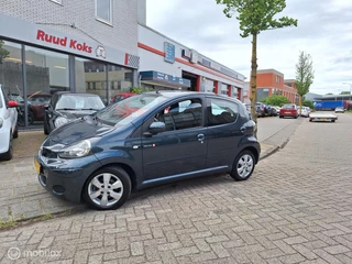 TOYOTA AYGO 1.0-12V COMFORT NAVIGATOR / Airco /