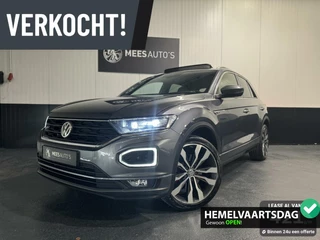 Hoofdafbeelding Volkswagen T-Roc Volkswagen T-Roc 1.5 TSI Sport Business R-Line|Pano|Virtual|