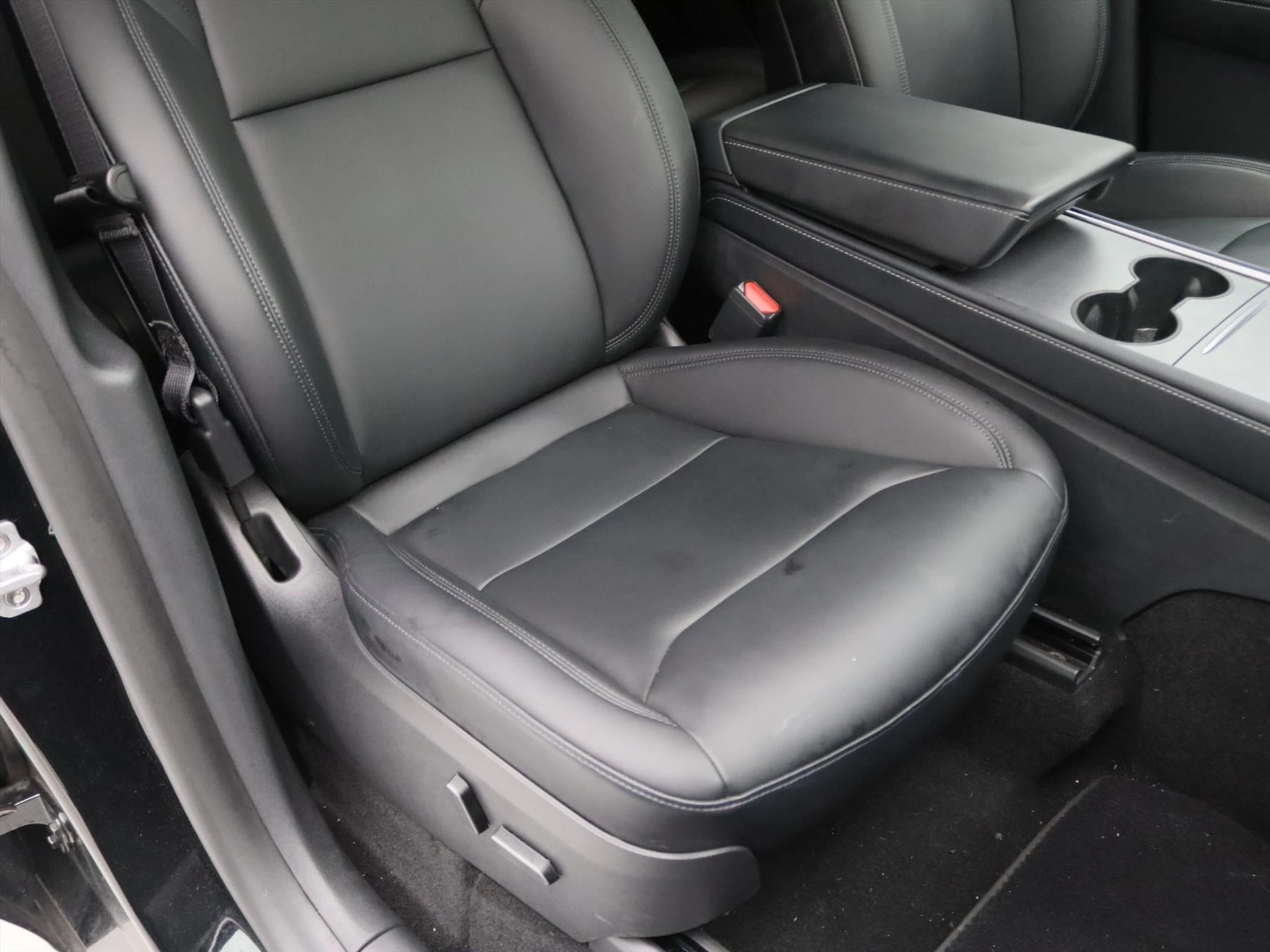 Hoofdafbeelding Tesla Model Y