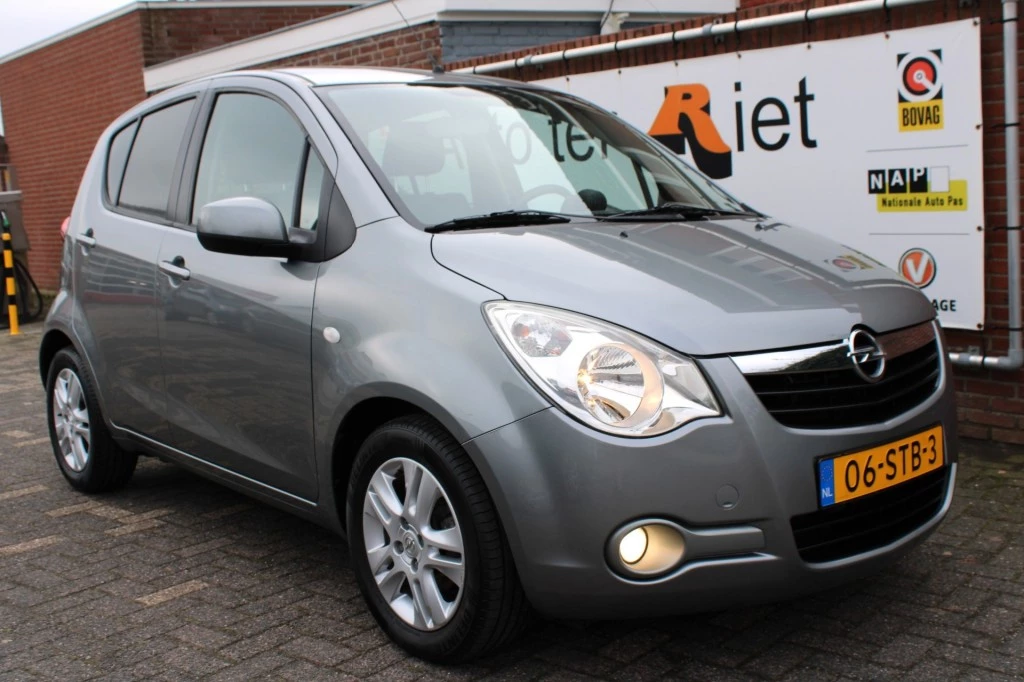 Hoofdafbeelding Opel Agila