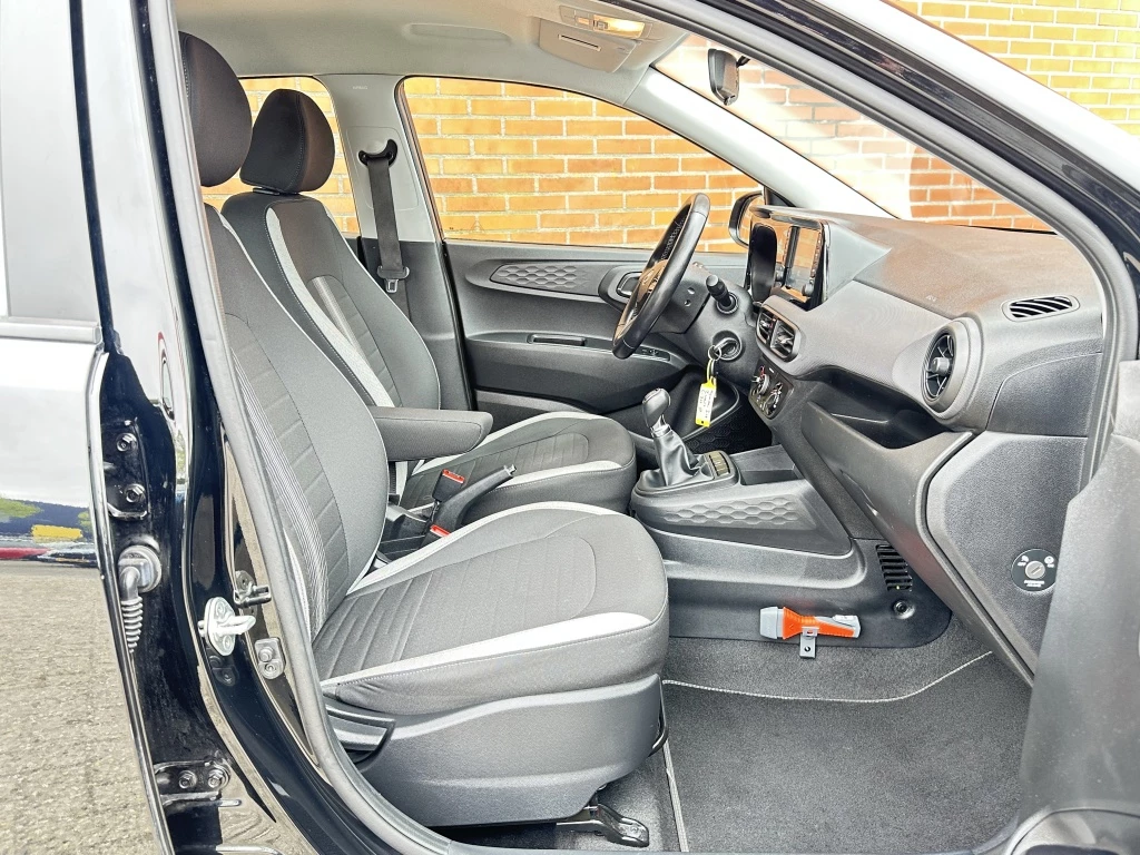 Hoofdafbeelding Hyundai i10