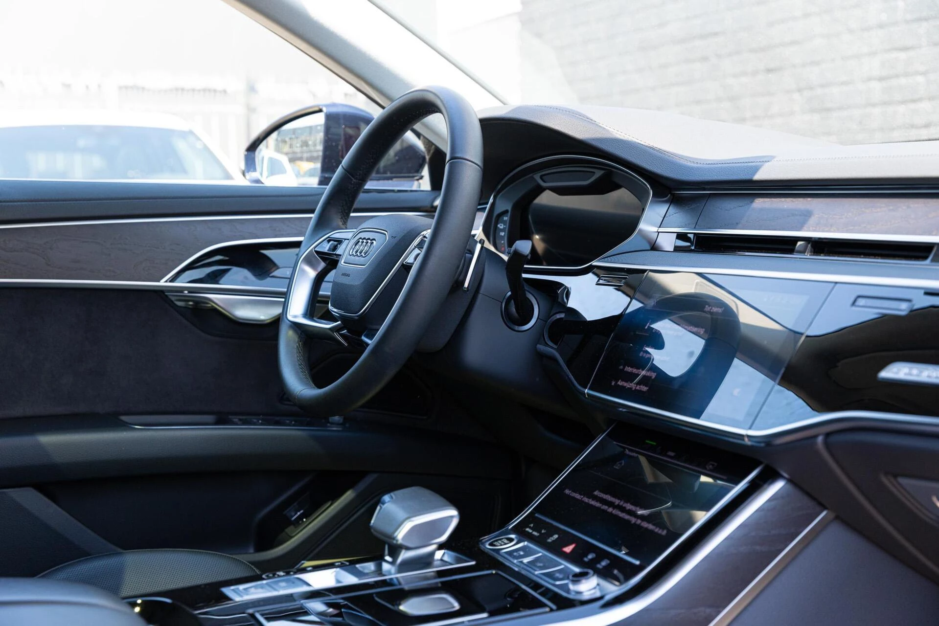 Hoofdafbeelding Audi A8
