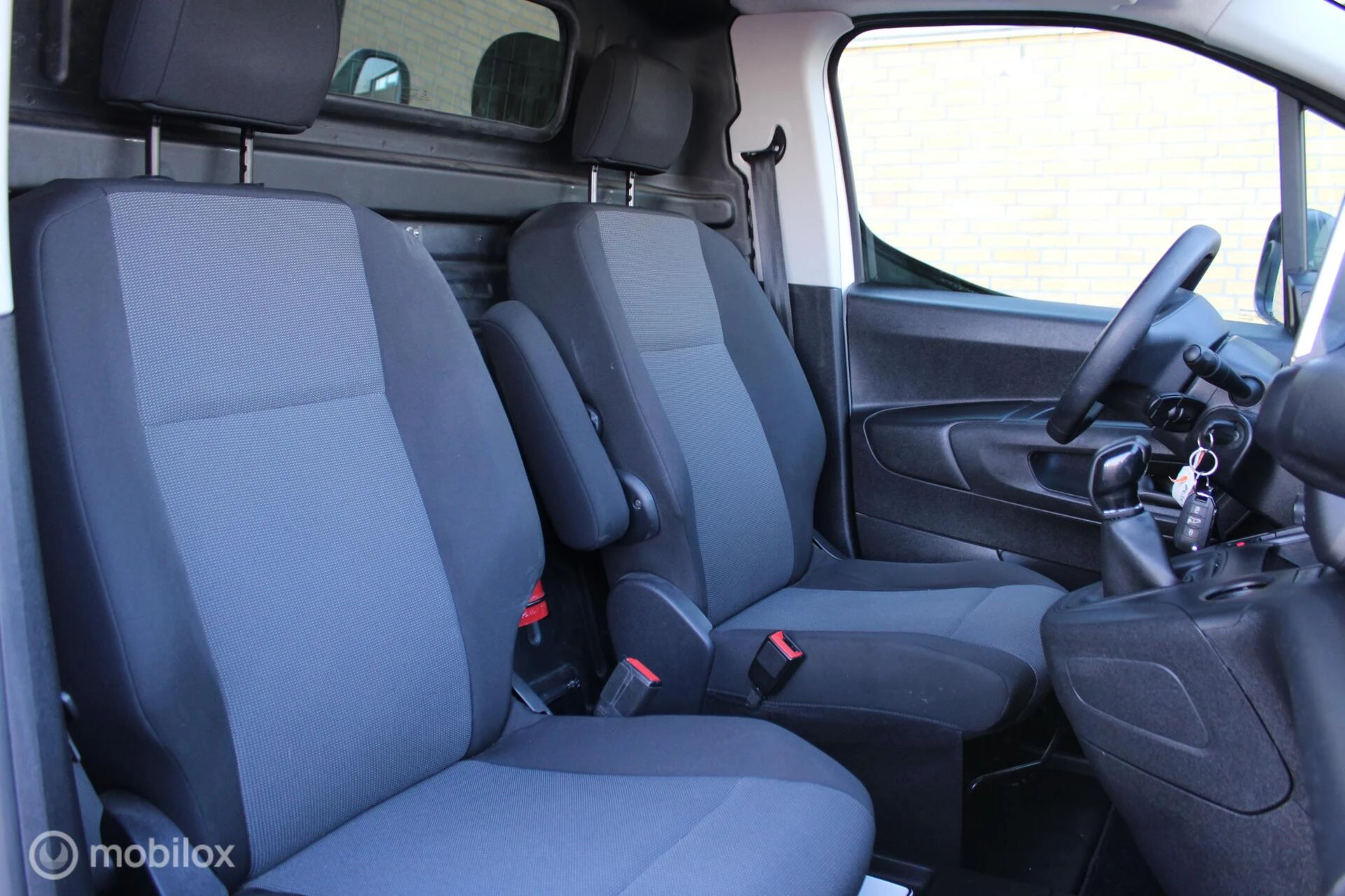 Hoofdafbeelding Peugeot Partner