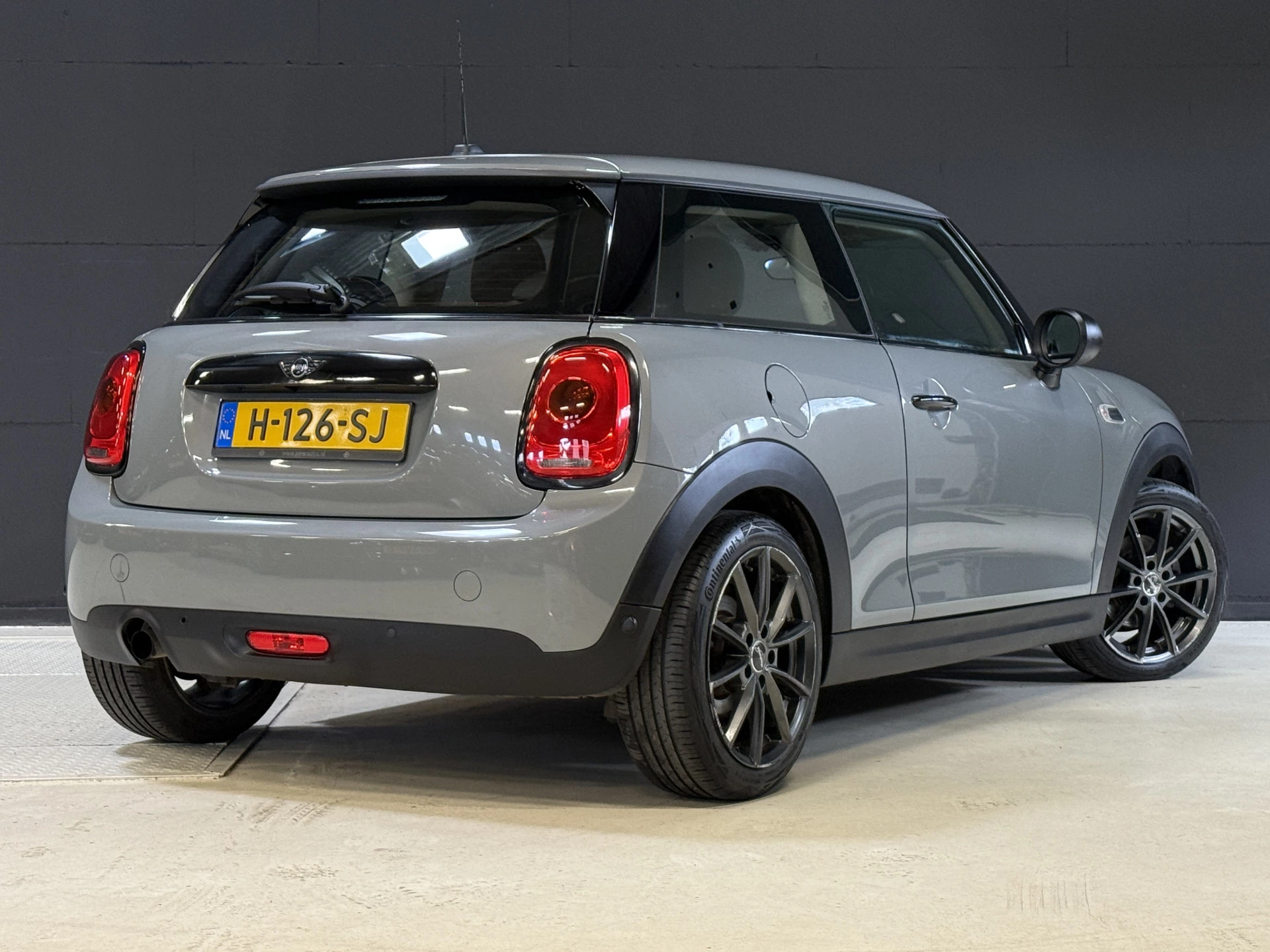 Hoofdafbeelding MINI One