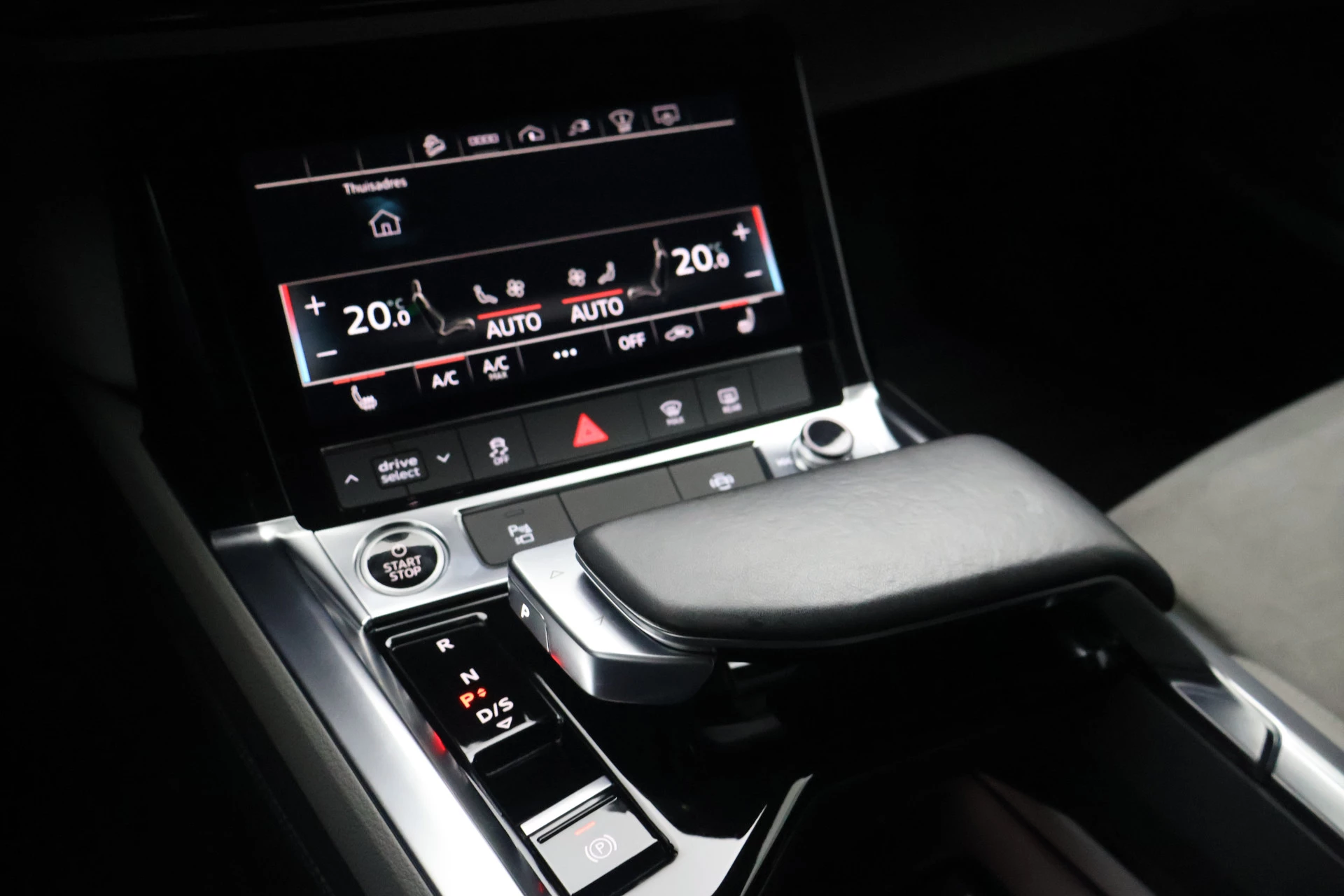 Hoofdafbeelding Audi e-tron