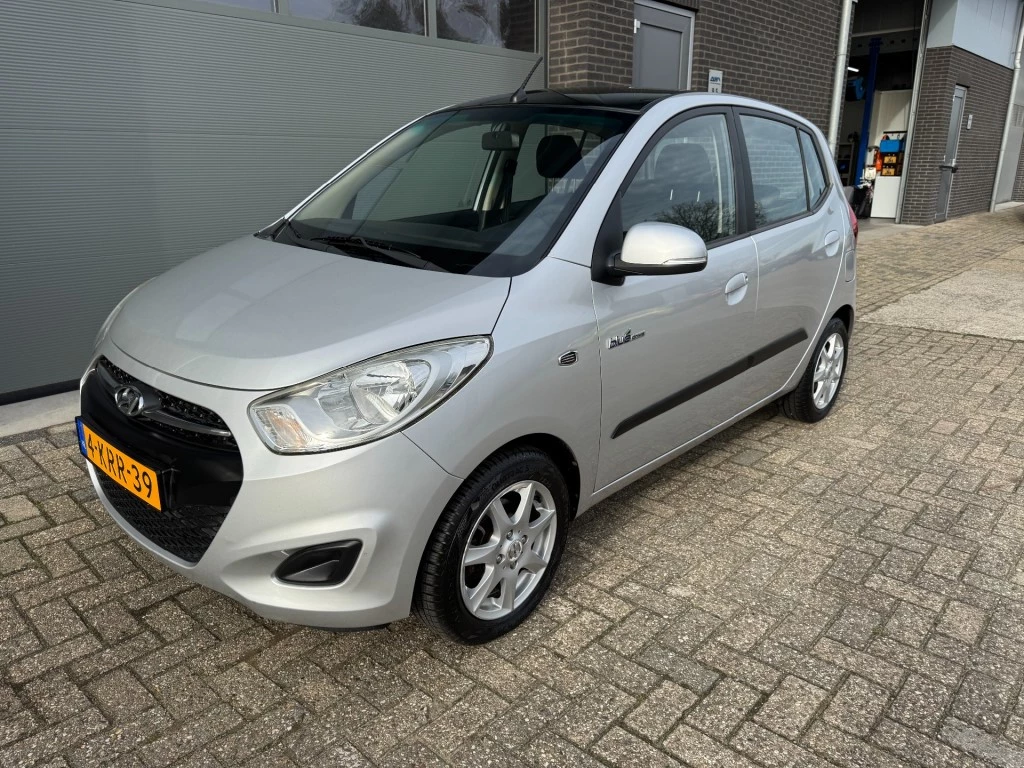 Hoofdafbeelding Hyundai i10
