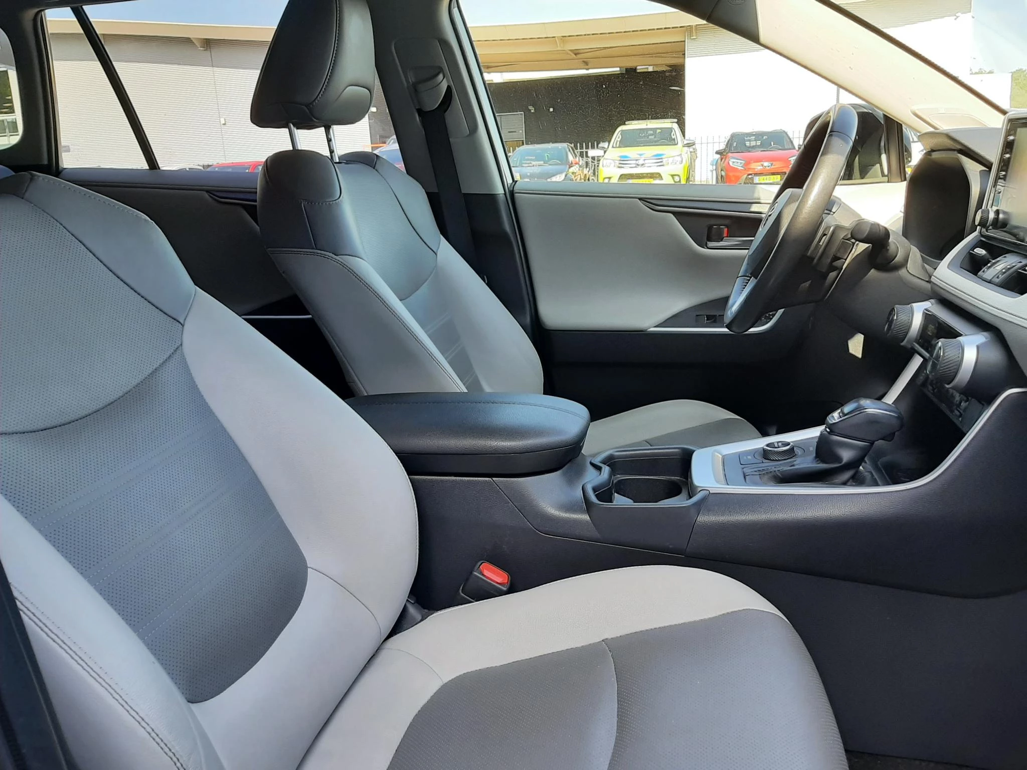 Hoofdafbeelding Toyota RAV4
