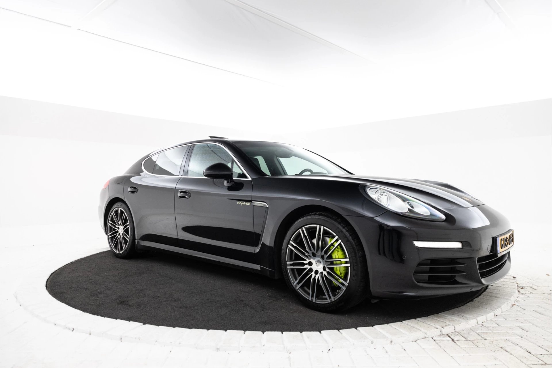 Hoofdafbeelding Porsche Panamera