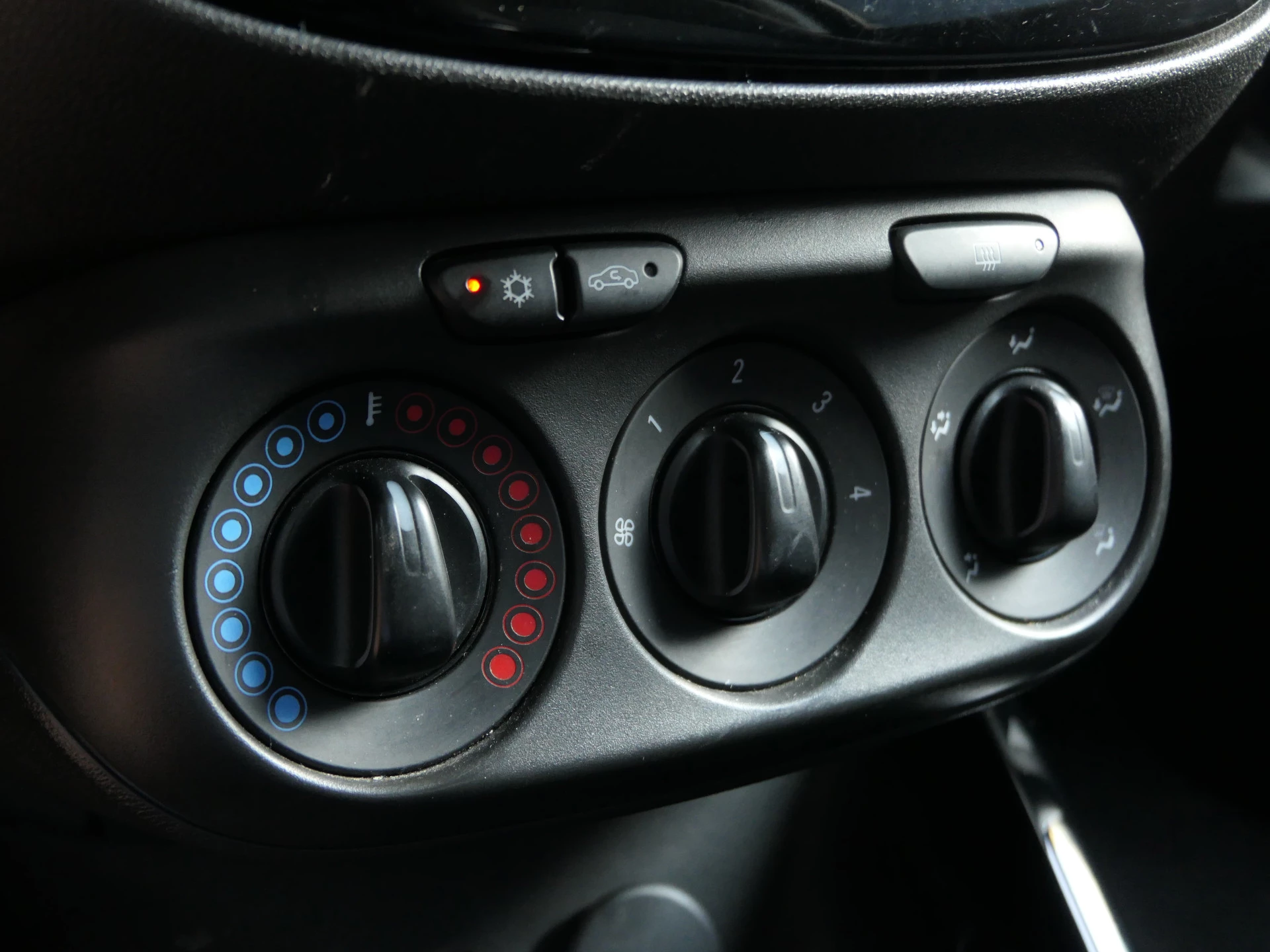 Hoofdafbeelding Opel ADAM