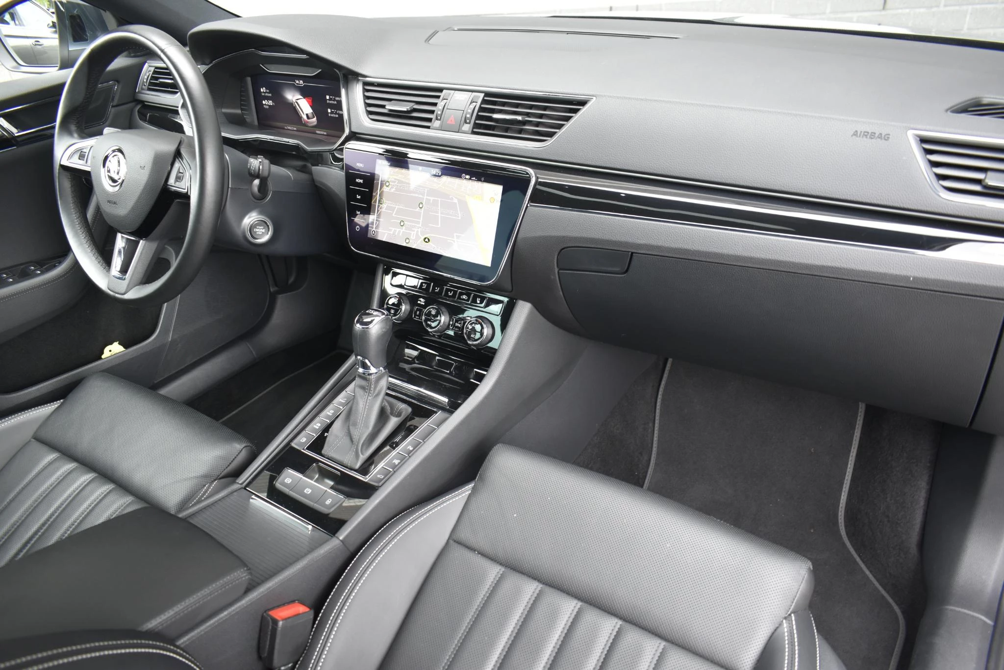 Hoofdafbeelding Škoda Superb