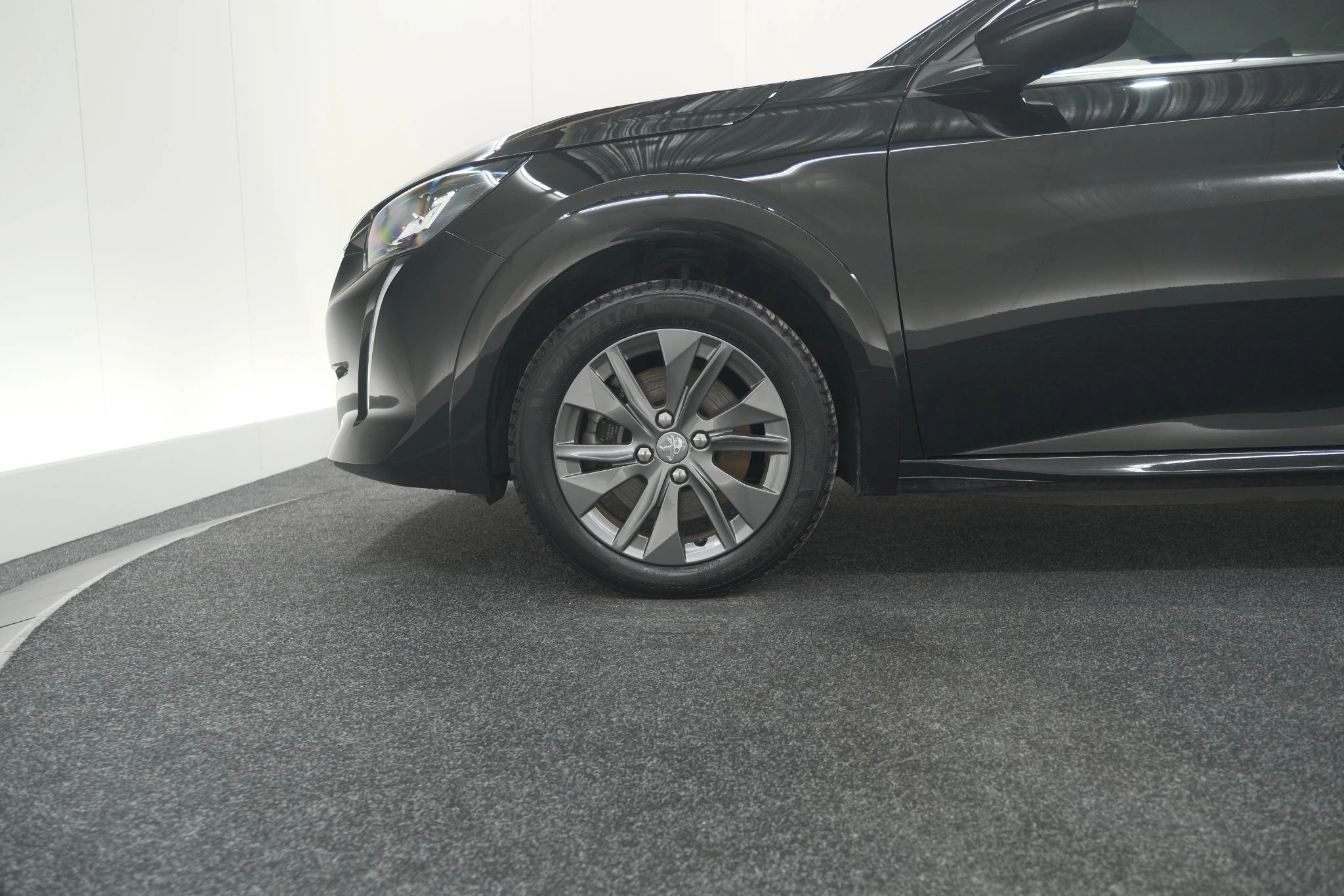 Hoofdafbeelding Peugeot e-208