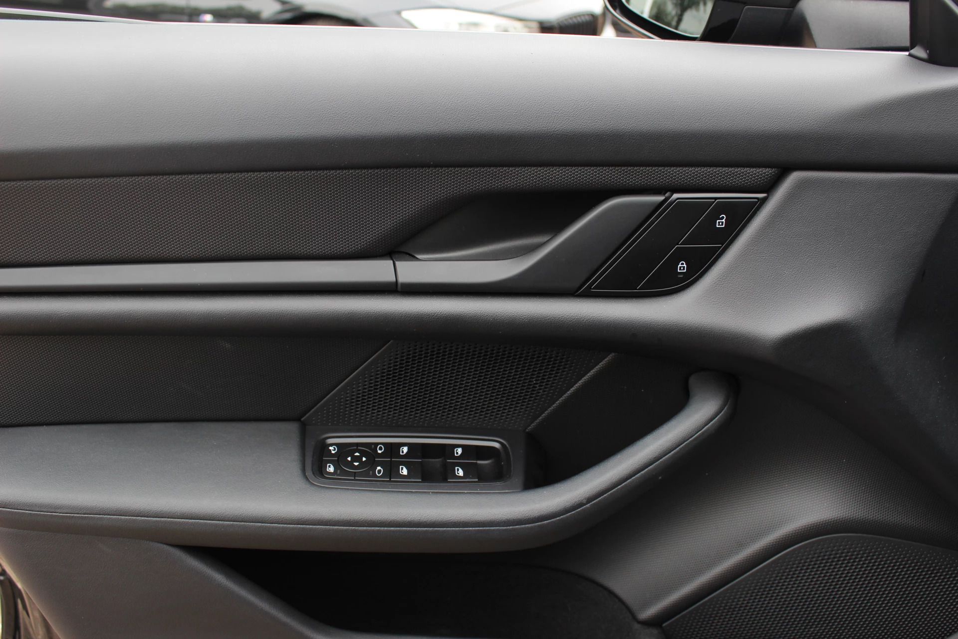 Hoofdafbeelding Porsche Taycan