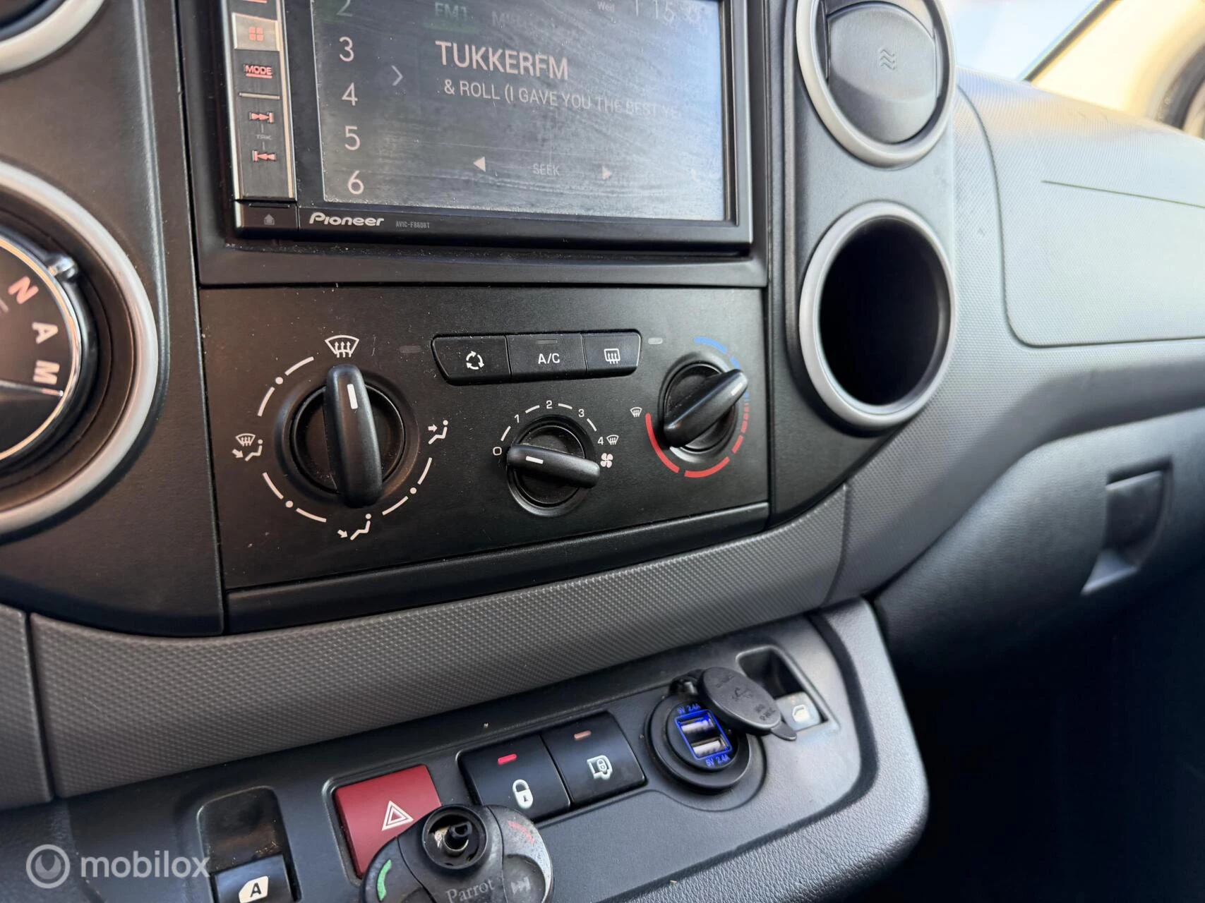 Hoofdafbeelding Peugeot Partner