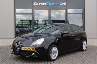 Hoofdafbeelding Alfa Romeo Giulietta Alfa Romeo Giulietta 1.4 T Exclusive AUTOMAAT 170pk Clima, NAVI, Bruin Leder, 40.000km NAP