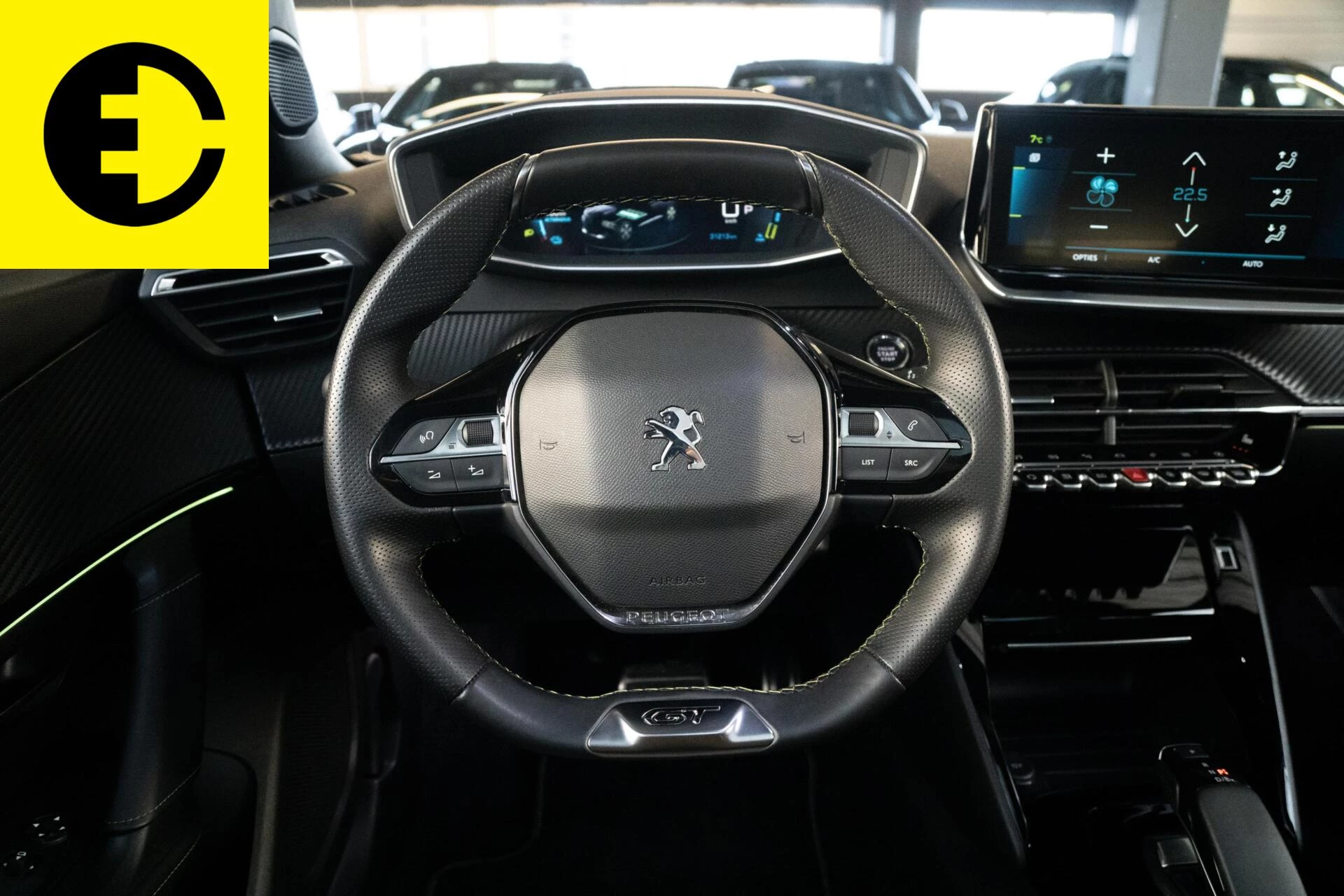 Hoofdafbeelding Peugeot e-2008