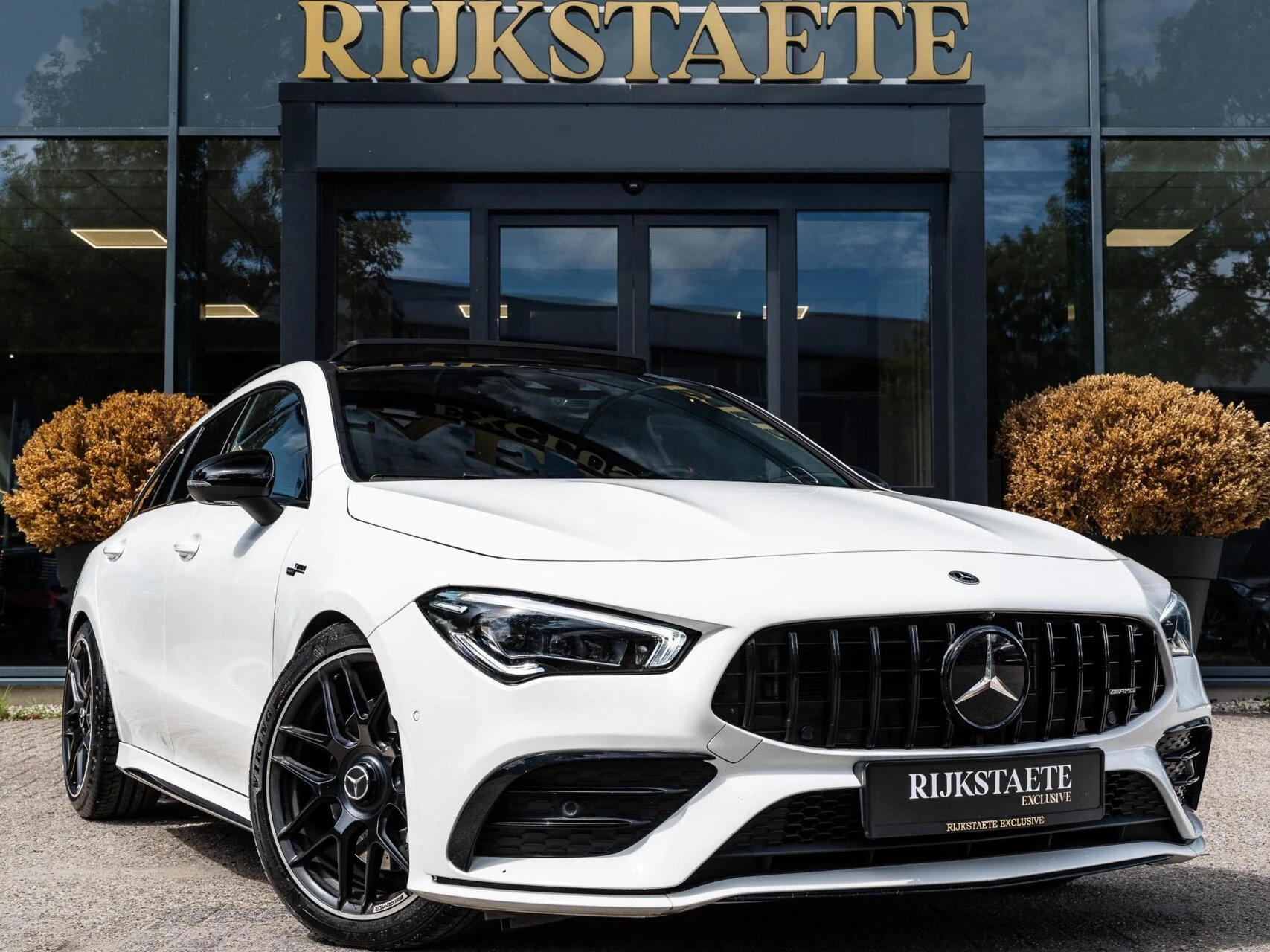 Hoofdafbeelding Mercedes-Benz CLA