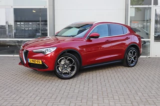 Hoofdafbeelding Alfa Romeo Stelvio Alfa Romeo Stelvio 2.0 T Q4 AWD 280PK B-TECH/ROSSO COMP./A.CarPlay/SPORTLEDER/AD.CR