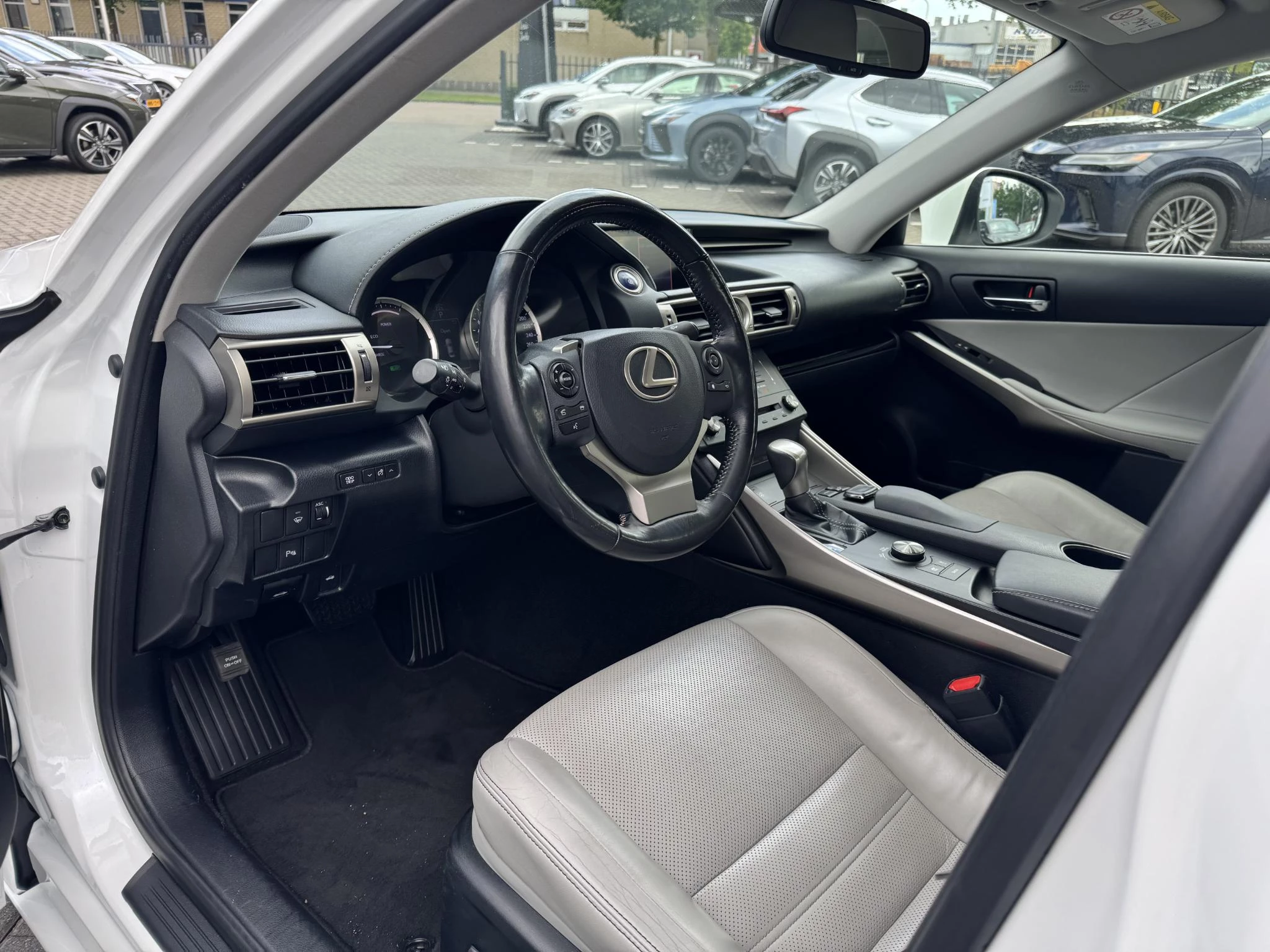 Hoofdafbeelding Lexus IS