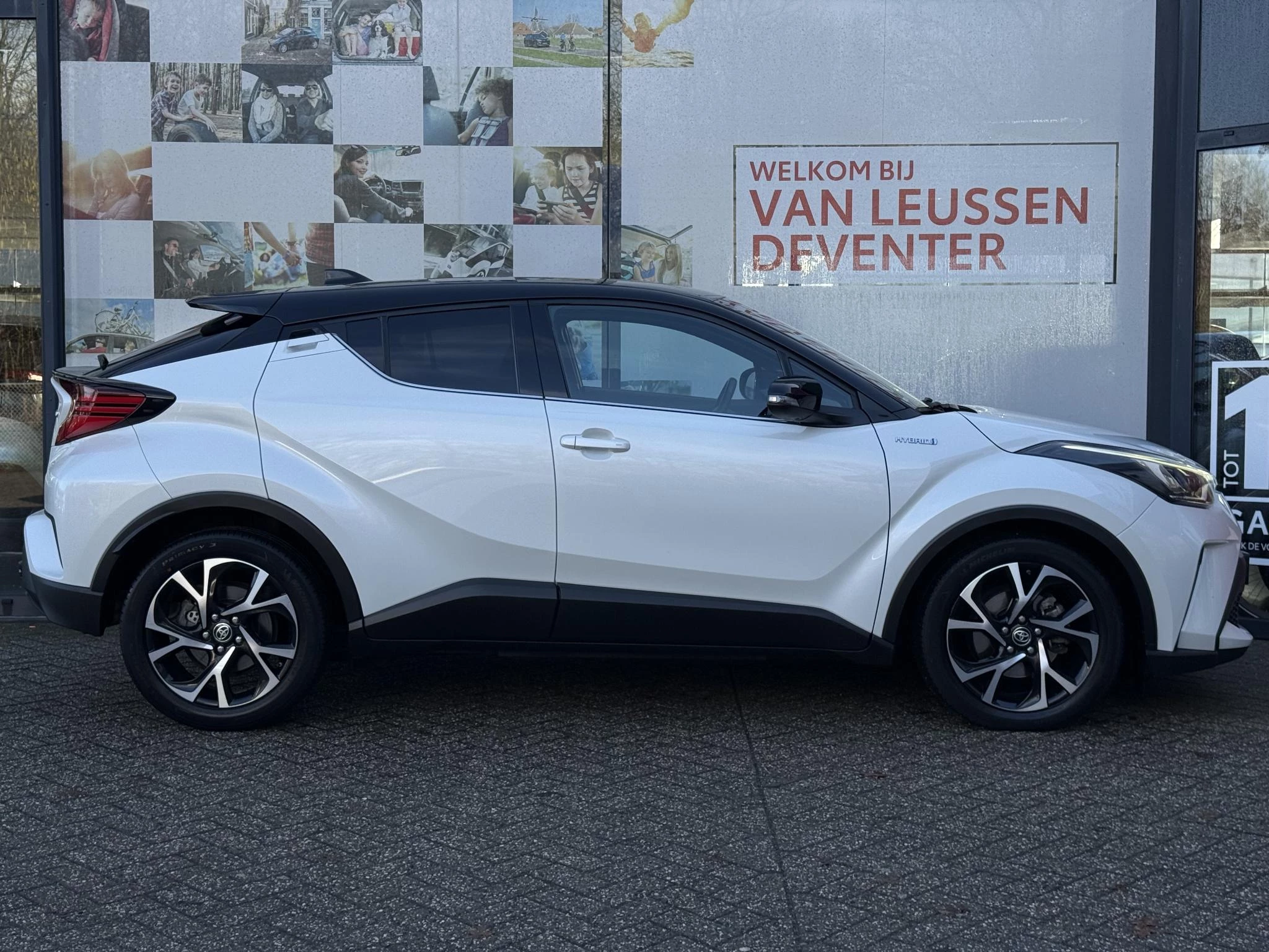 Hoofdafbeelding Toyota C-HR