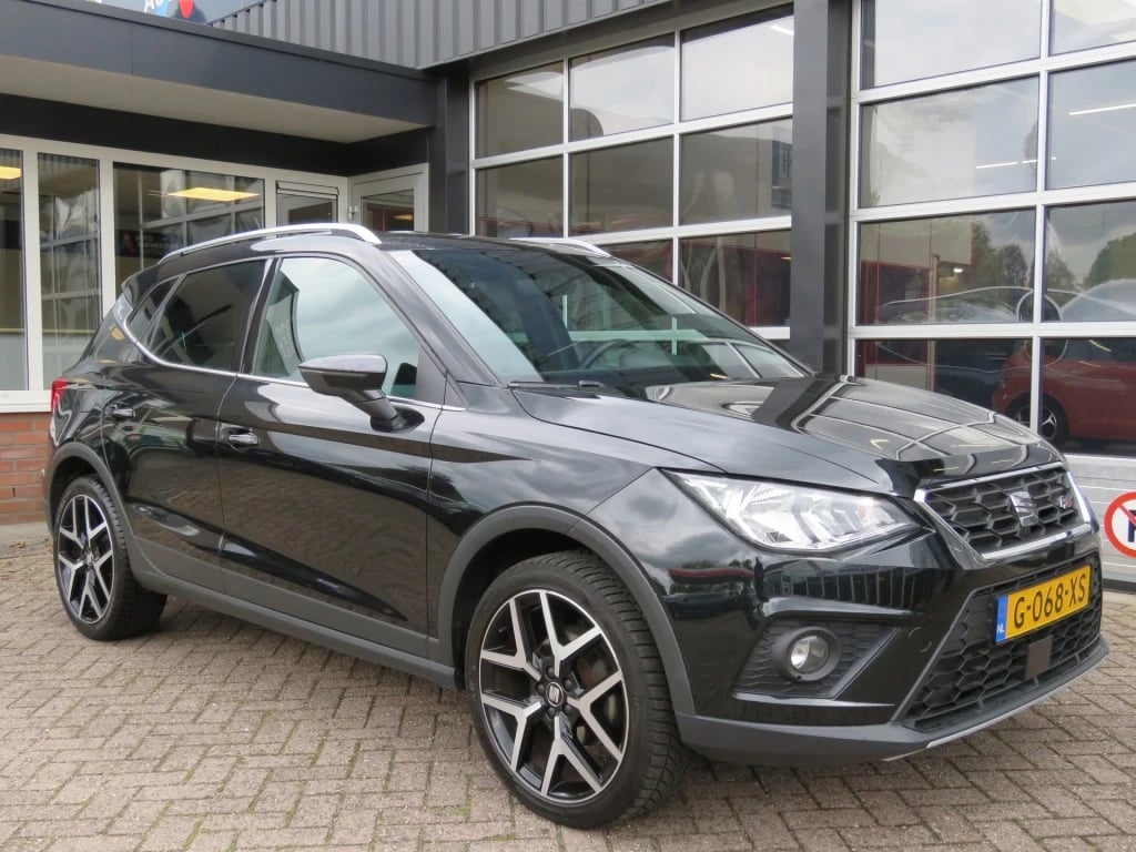 Hoofdafbeelding SEAT Arona