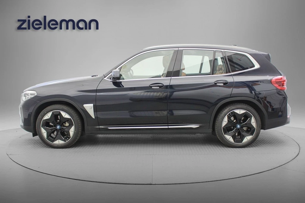 Hoofdafbeelding BMW iX3