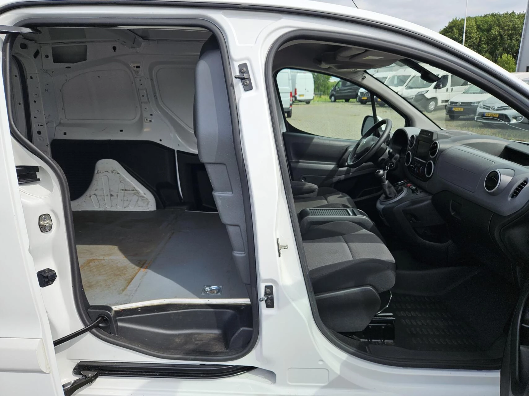 Hoofdafbeelding Peugeot Partner
