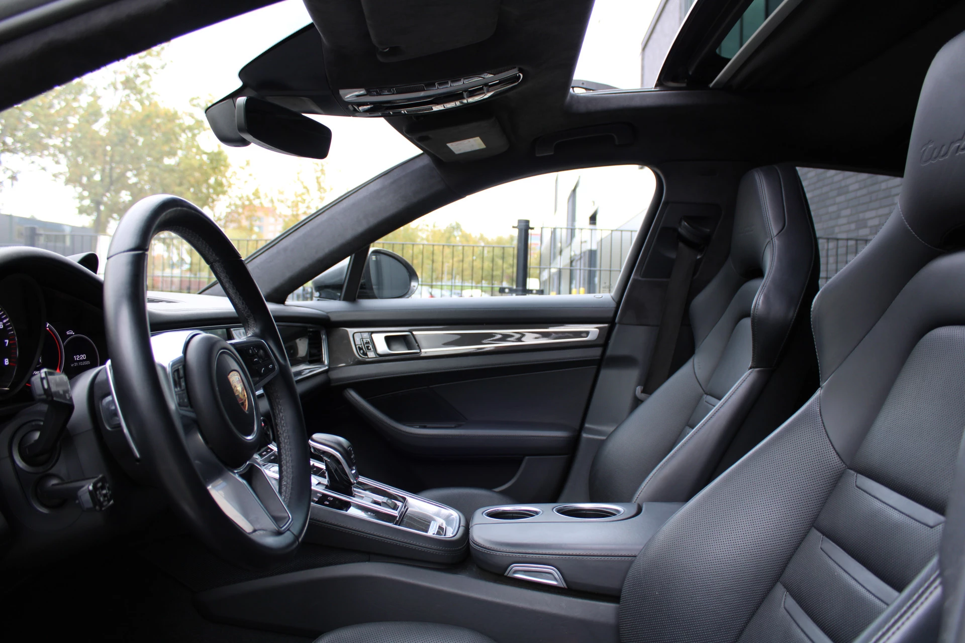 Hoofdafbeelding Porsche Panamera