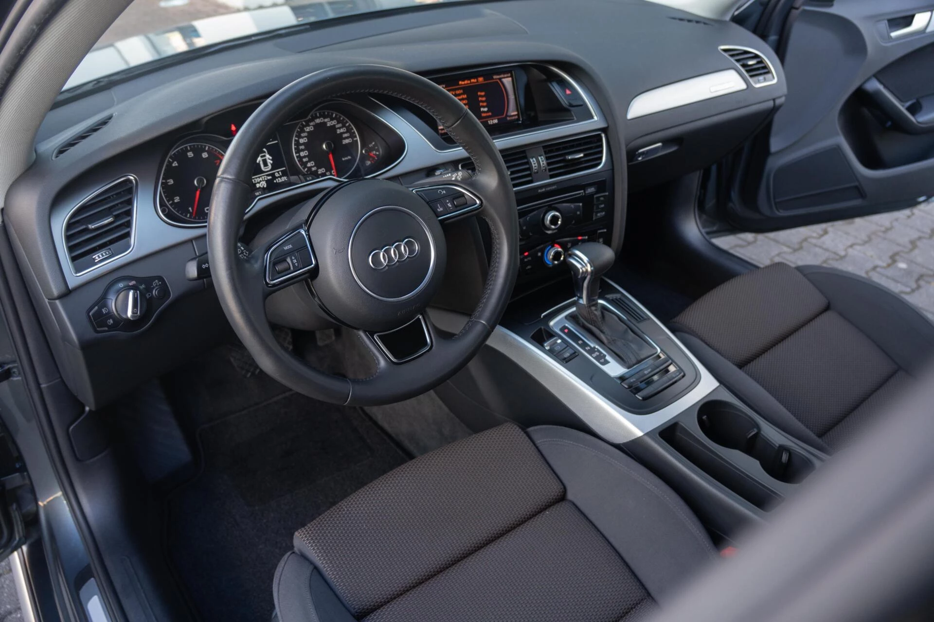 Hoofdafbeelding Audi A4