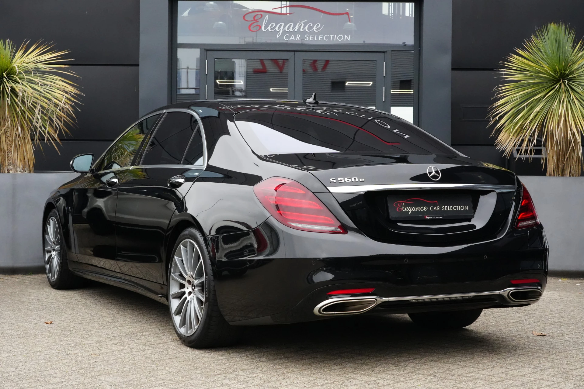 Hoofdafbeelding Mercedes-Benz S-Klasse