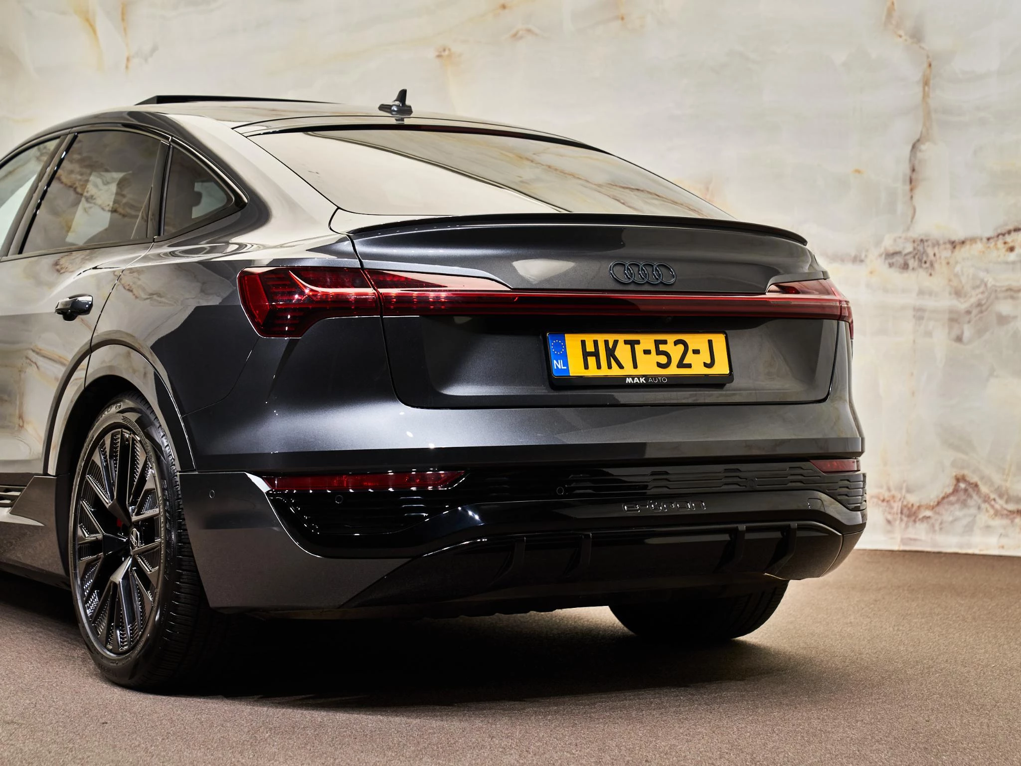 Hoofdafbeelding Audi Q8 Sportback e-tron