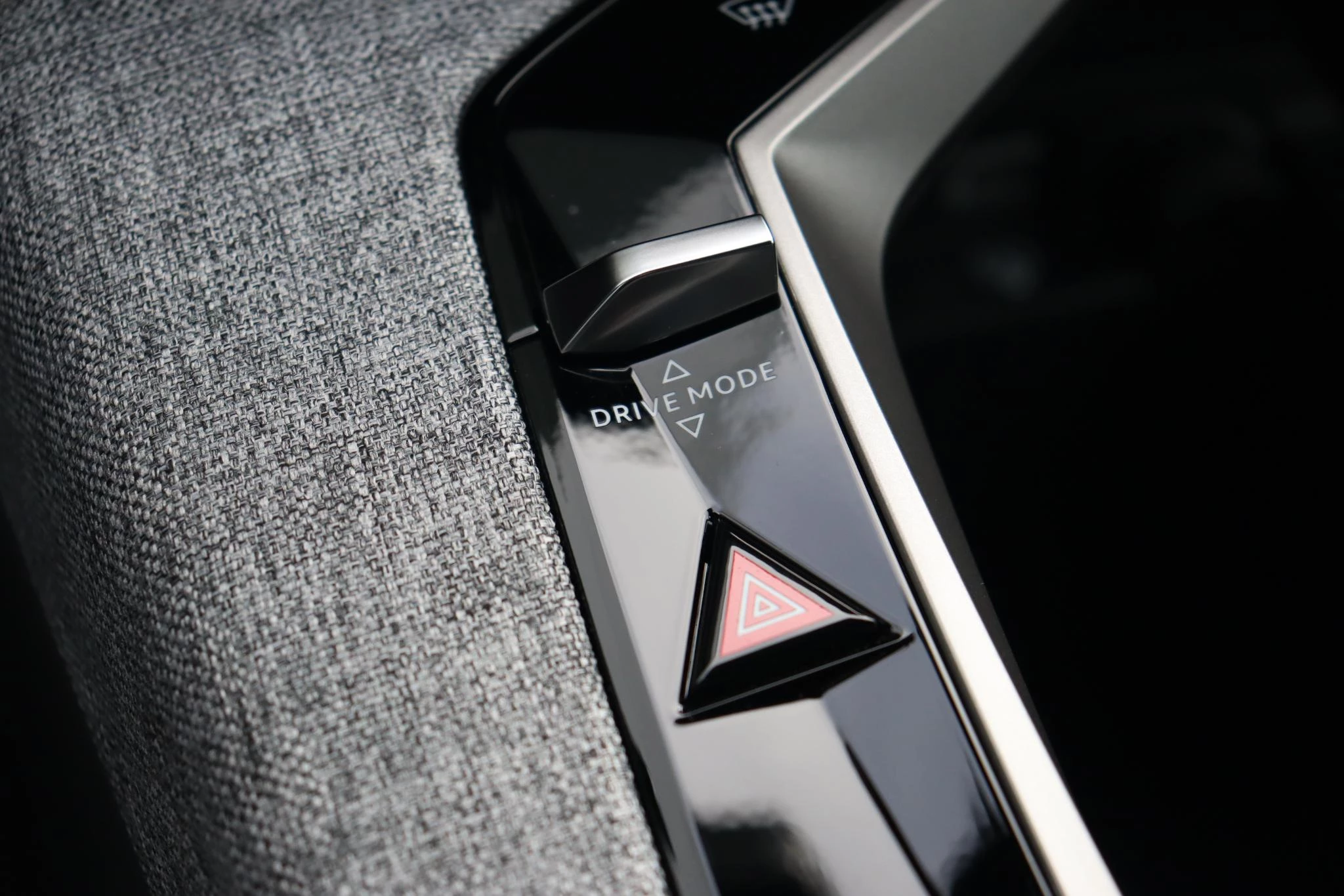 Hoofdafbeelding Peugeot e-3008