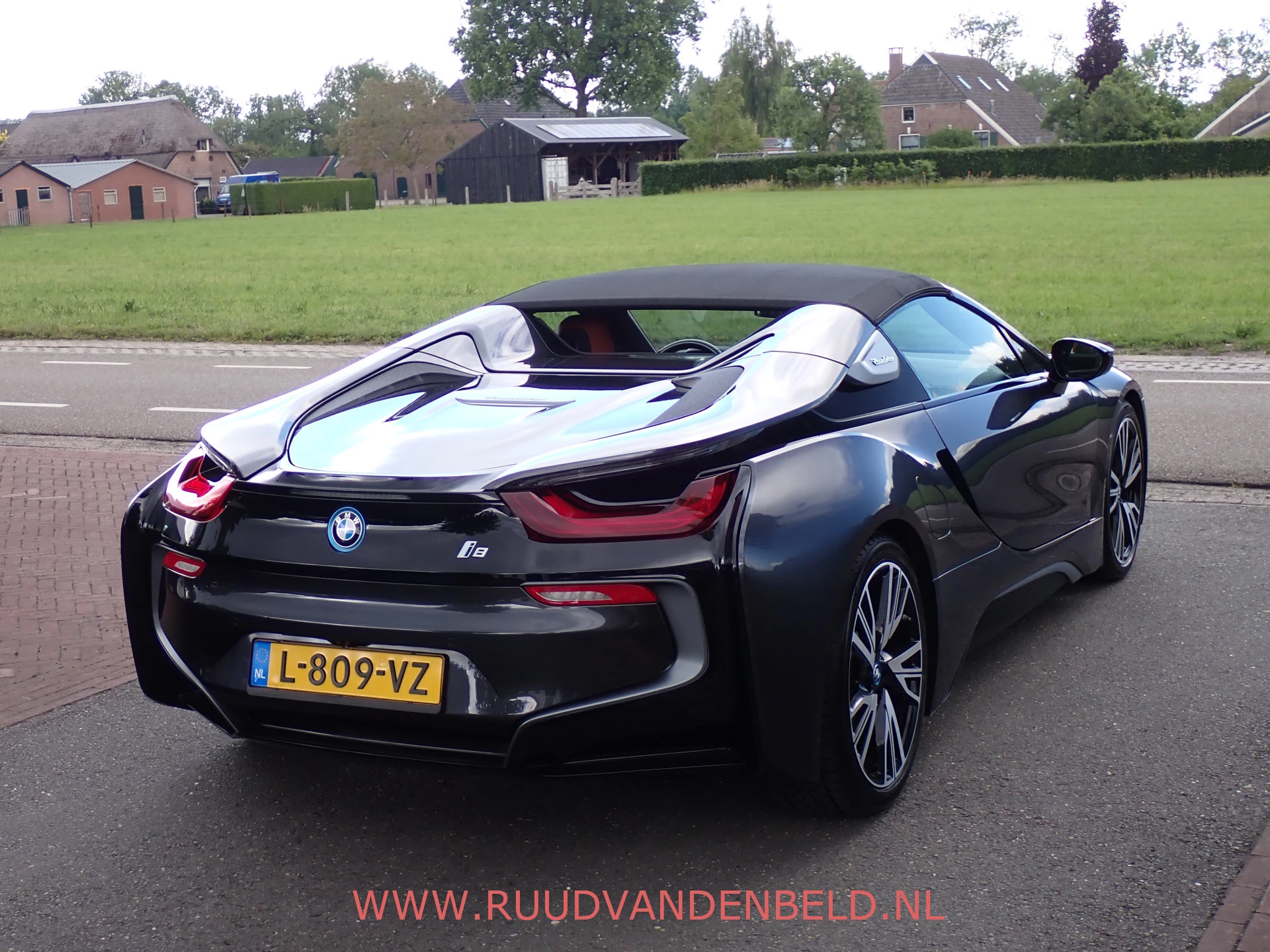 Hoofdafbeelding BMW i8