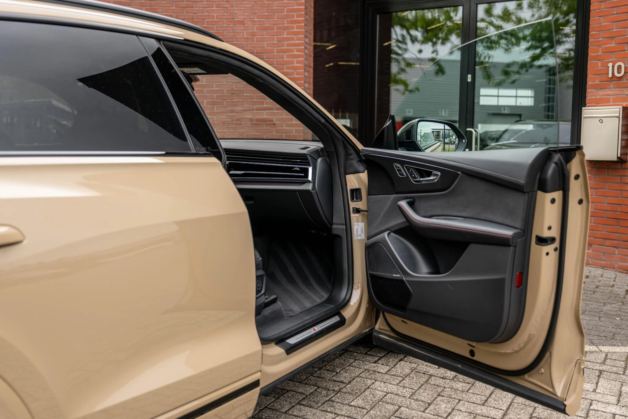 Hoofdafbeelding Audi Q8