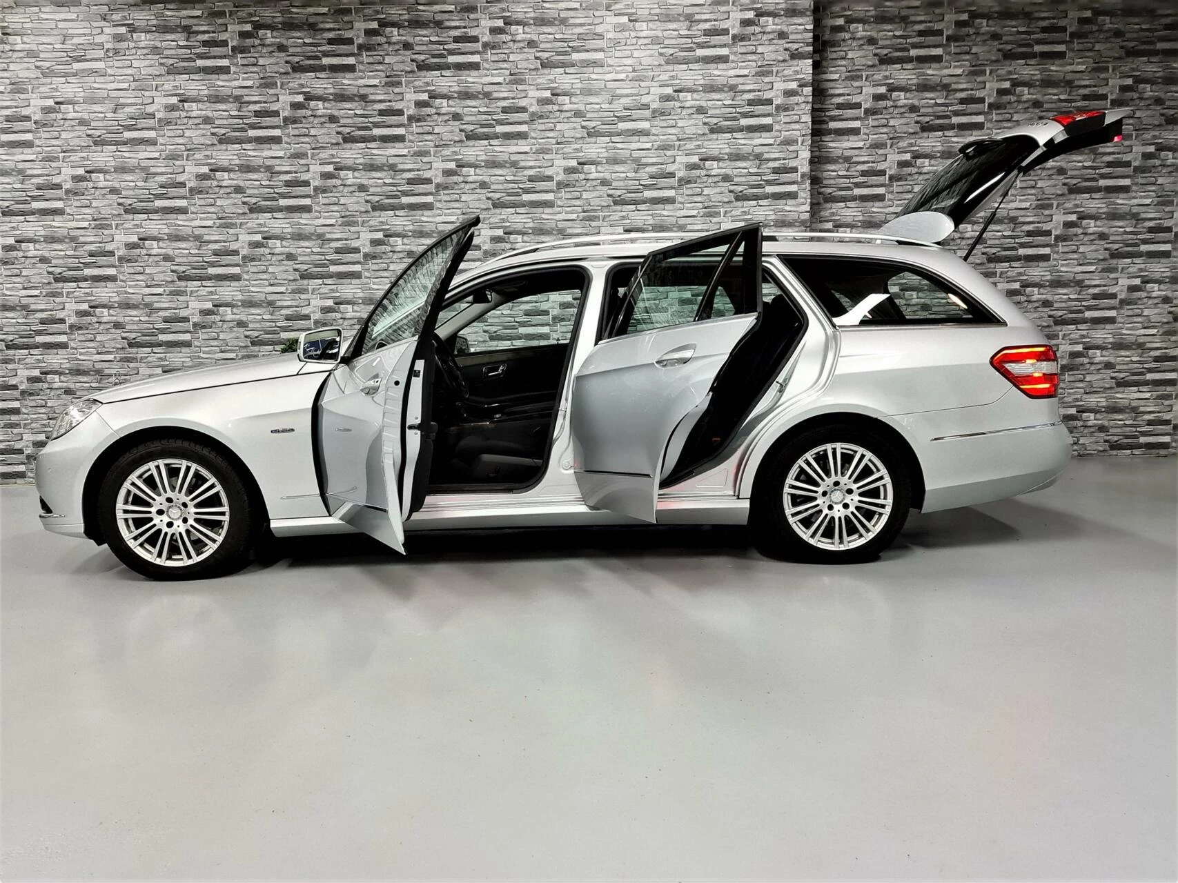 Hoofdafbeelding Mercedes-Benz E-Klasse