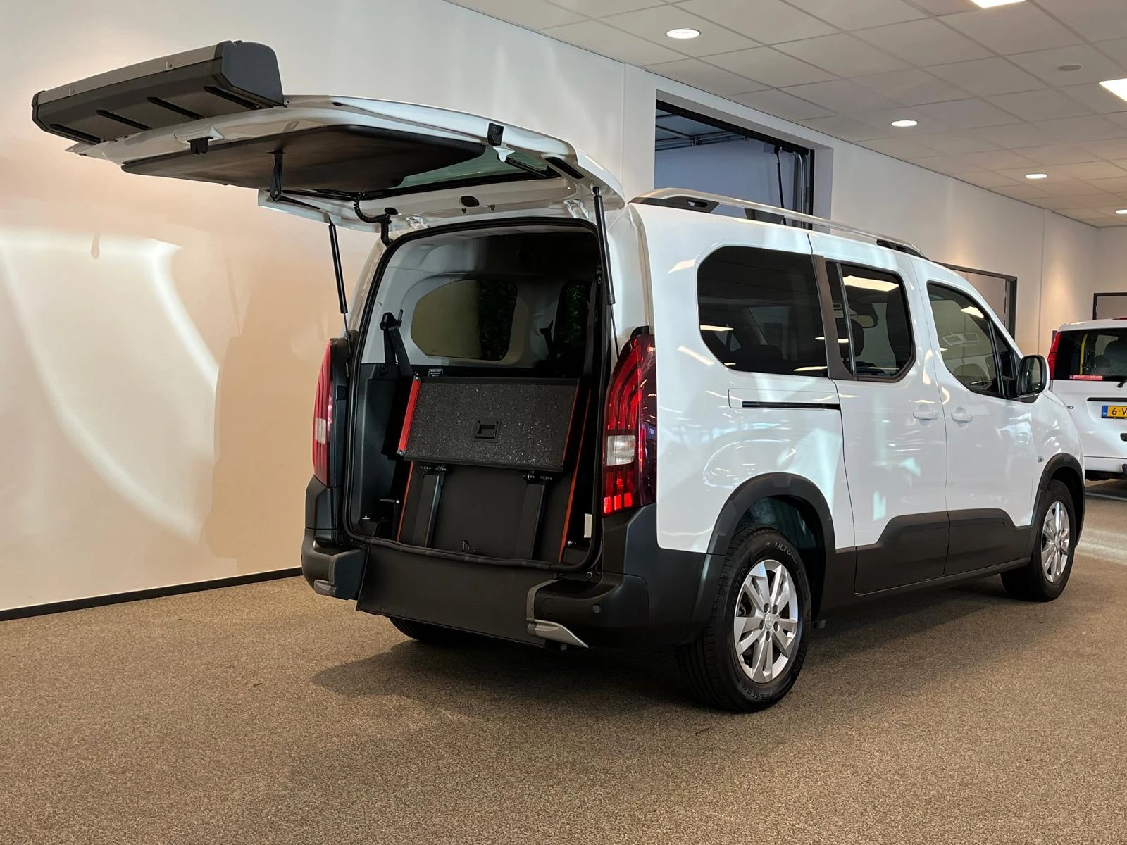 Hoofdafbeelding Peugeot Rifter