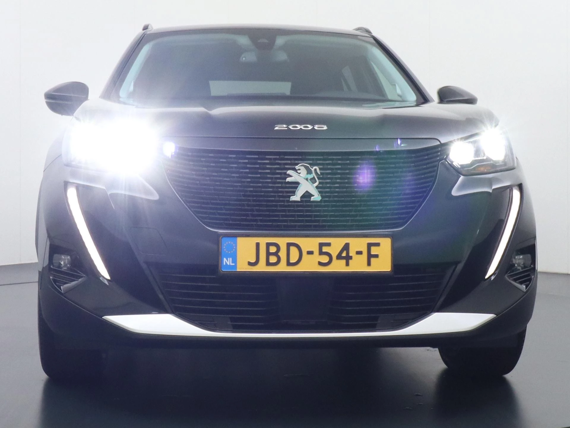 Hoofdafbeelding Peugeot e-2008