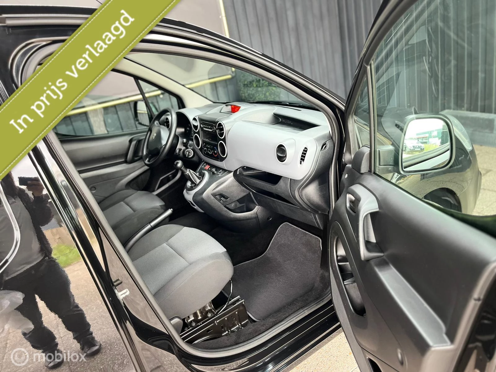 Hoofdafbeelding Peugeot Partner