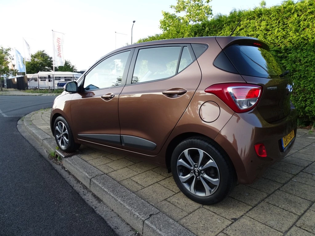 Hoofdafbeelding Hyundai i10