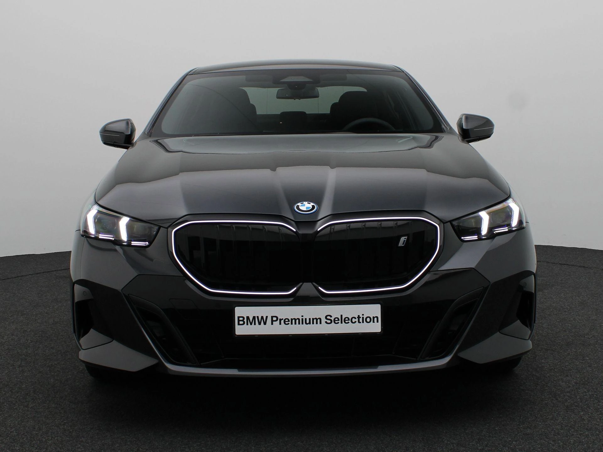 Hoofdafbeelding BMW i5