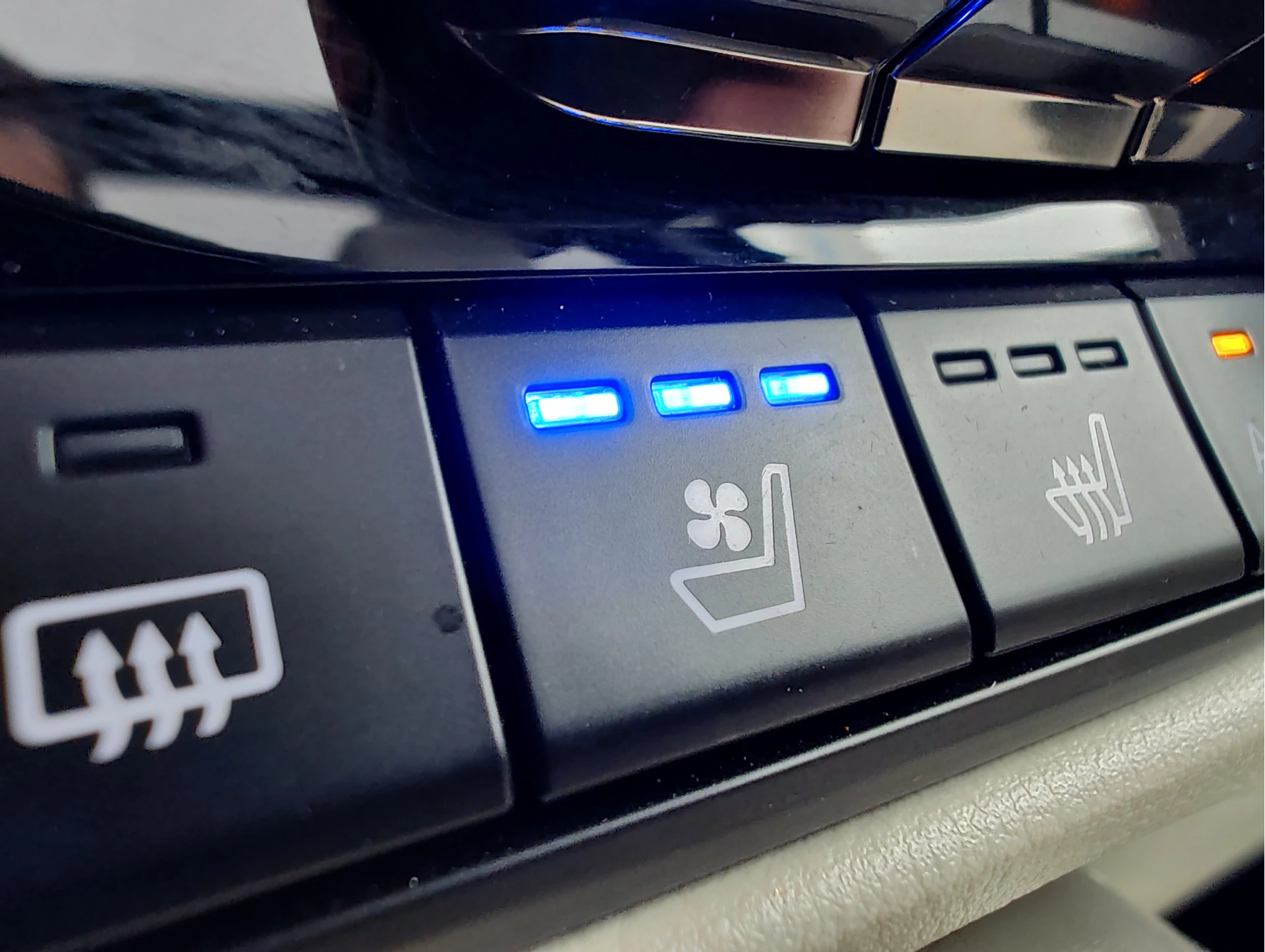 Hoofdafbeelding Mazda CX-60