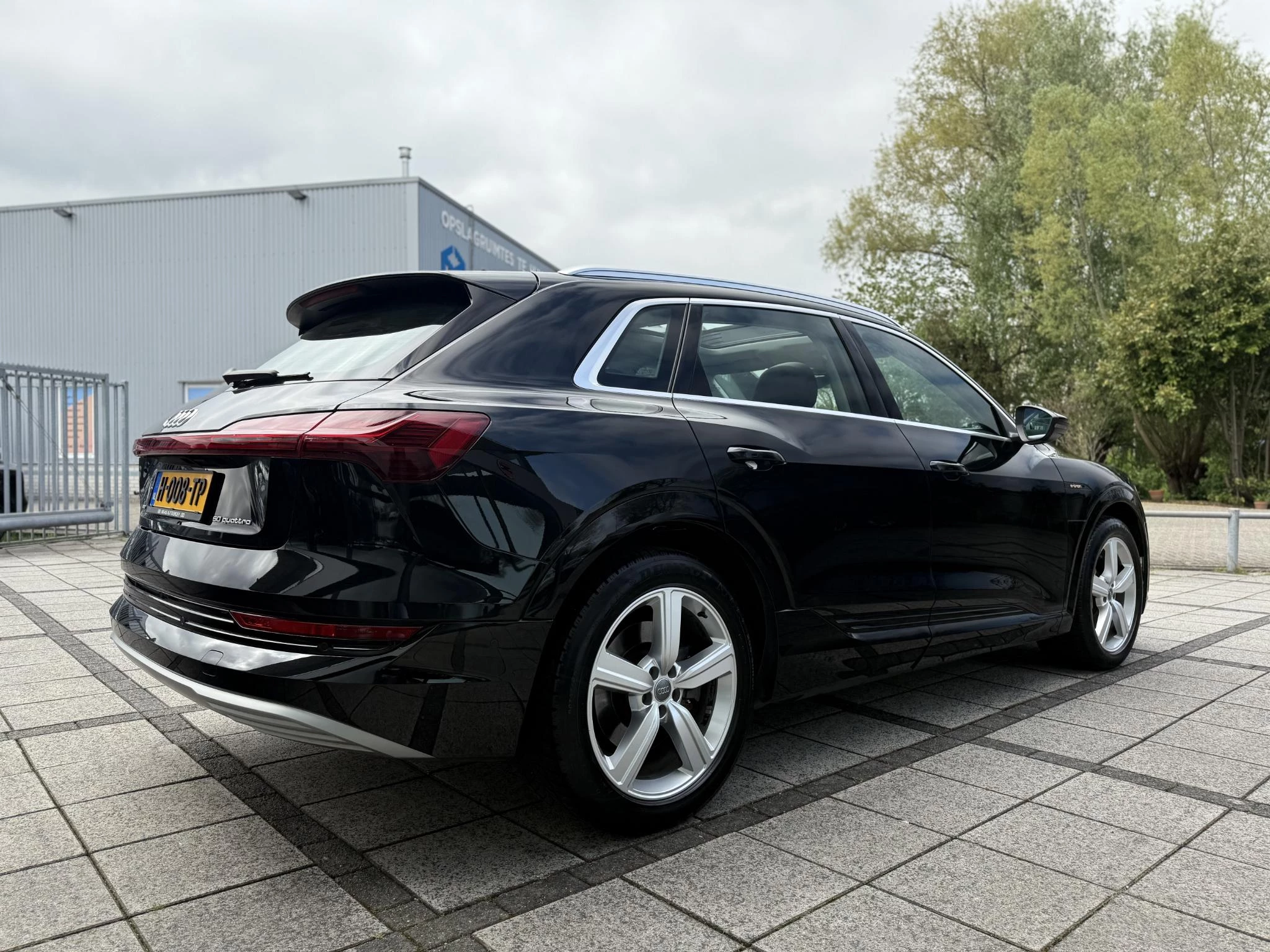 Hoofdafbeelding Audi e-tron